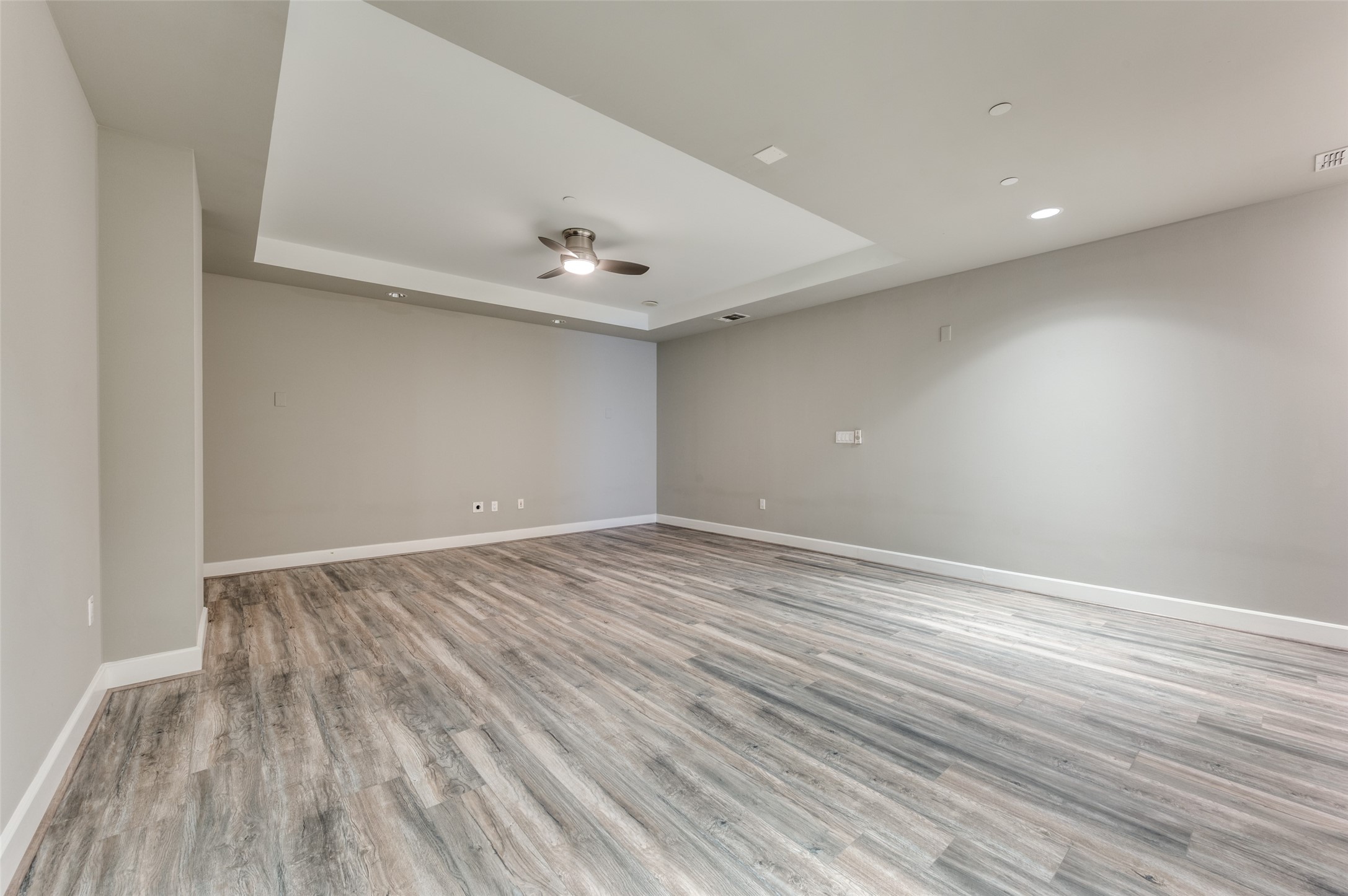 1505 Elm Street 405
