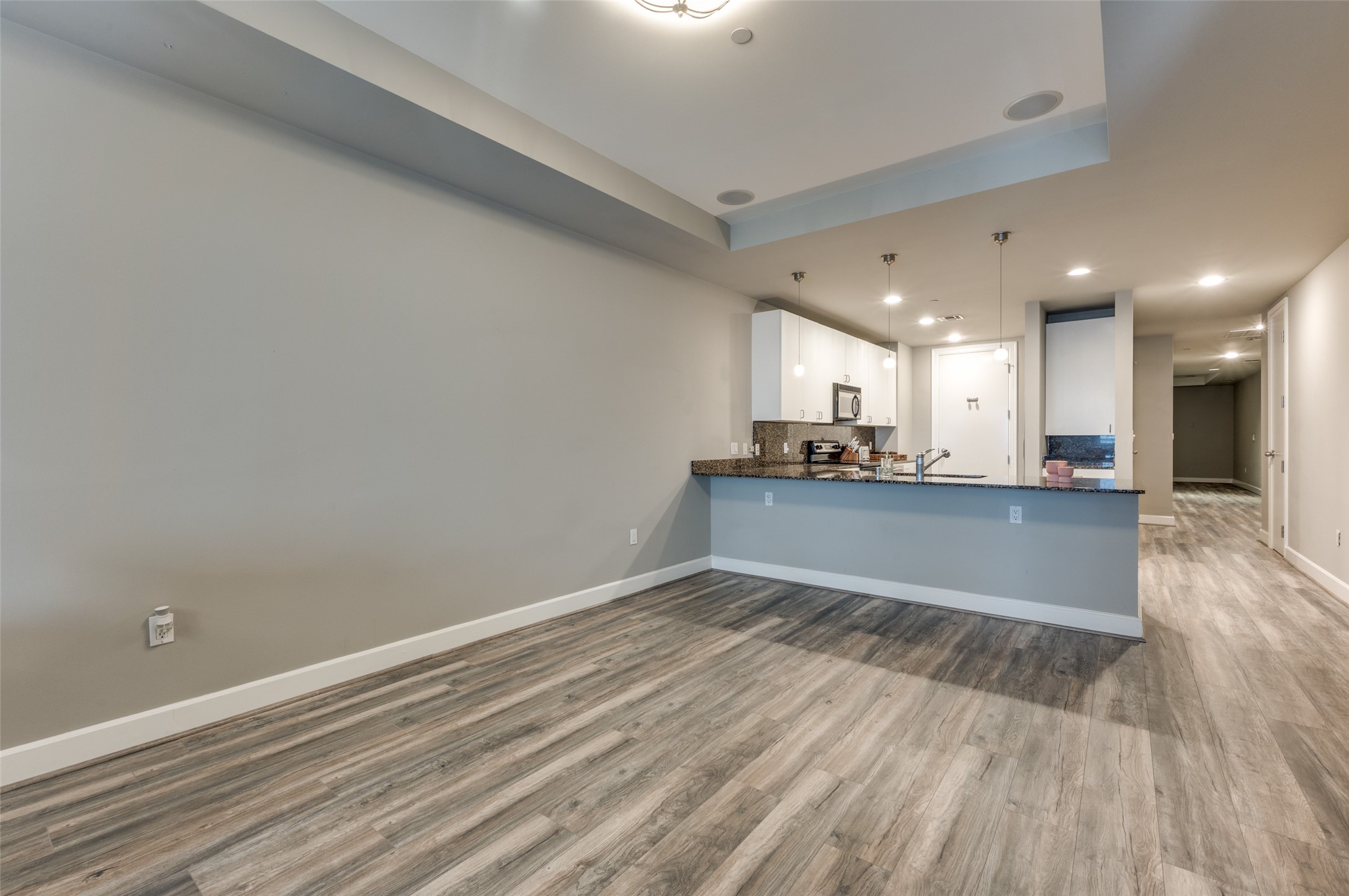 1505 Elm Street 405