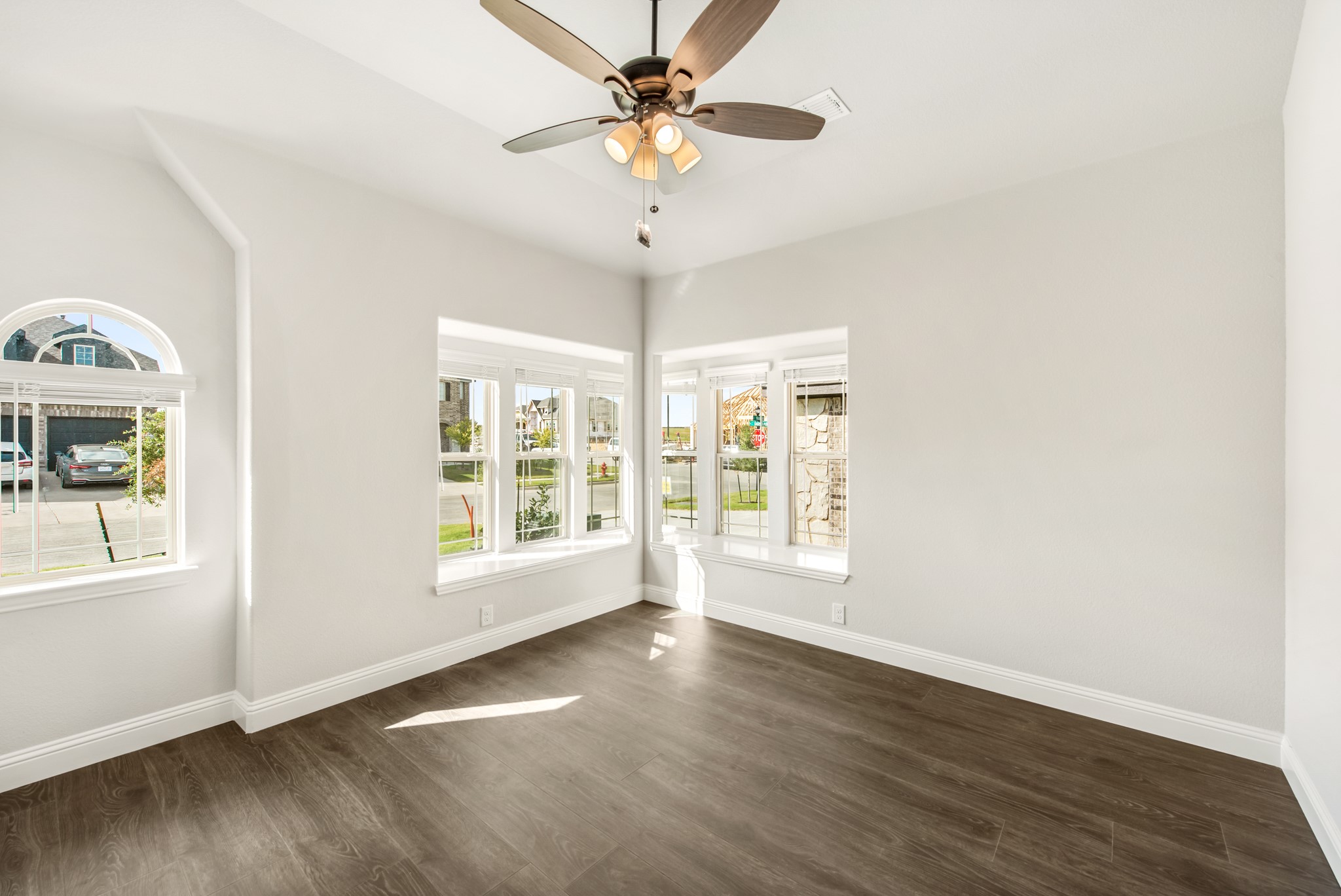 8228 Manx Point