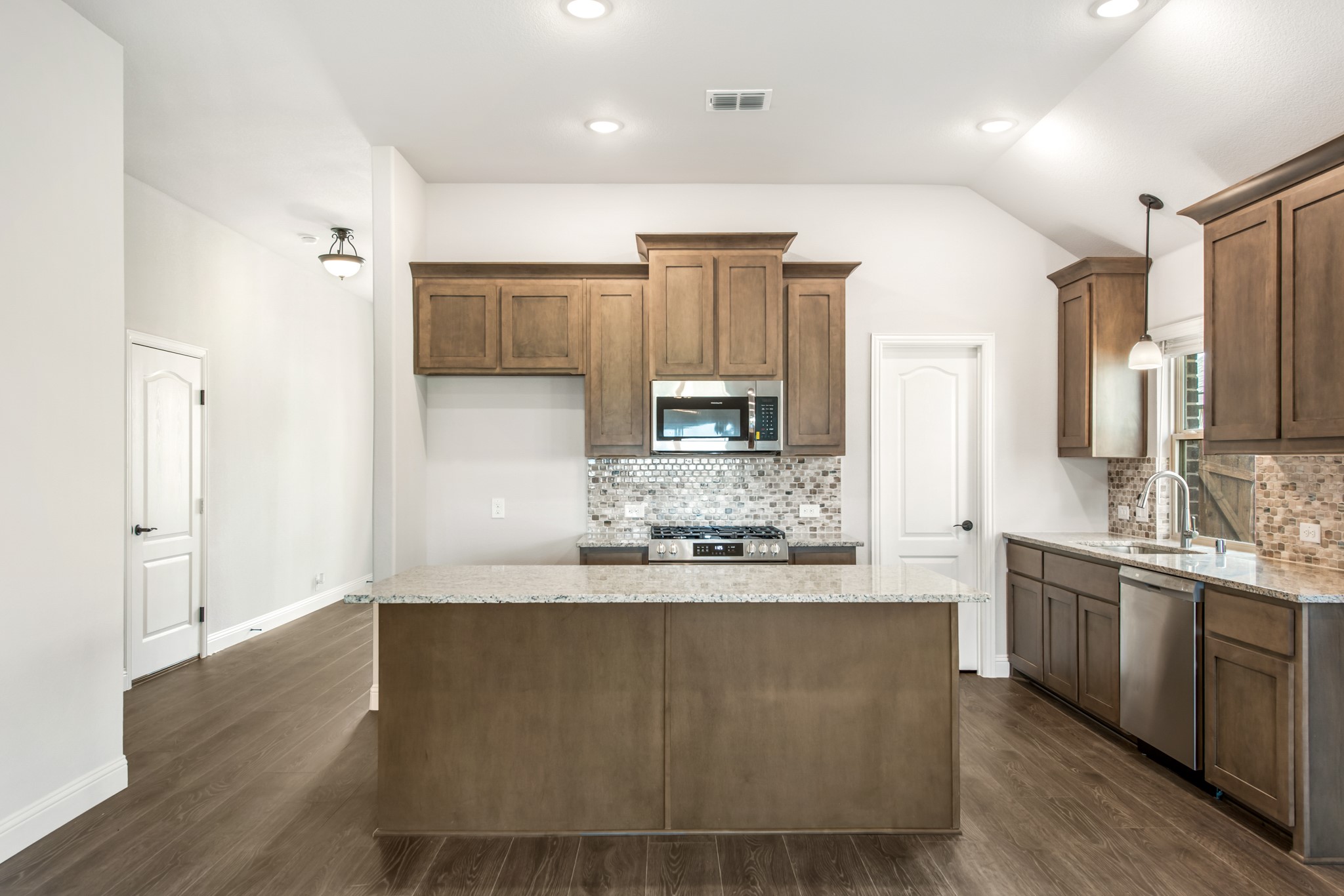 8228 Manx Point