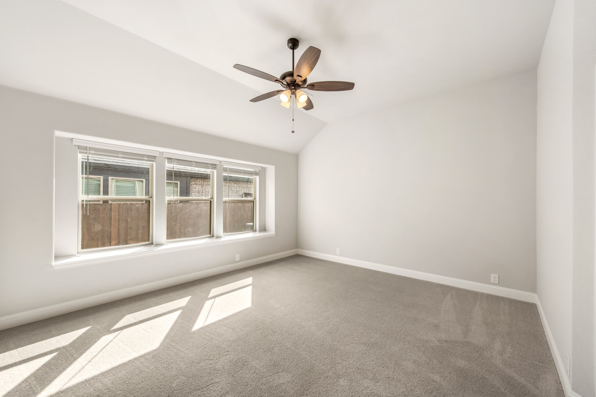 8228 Manx Point