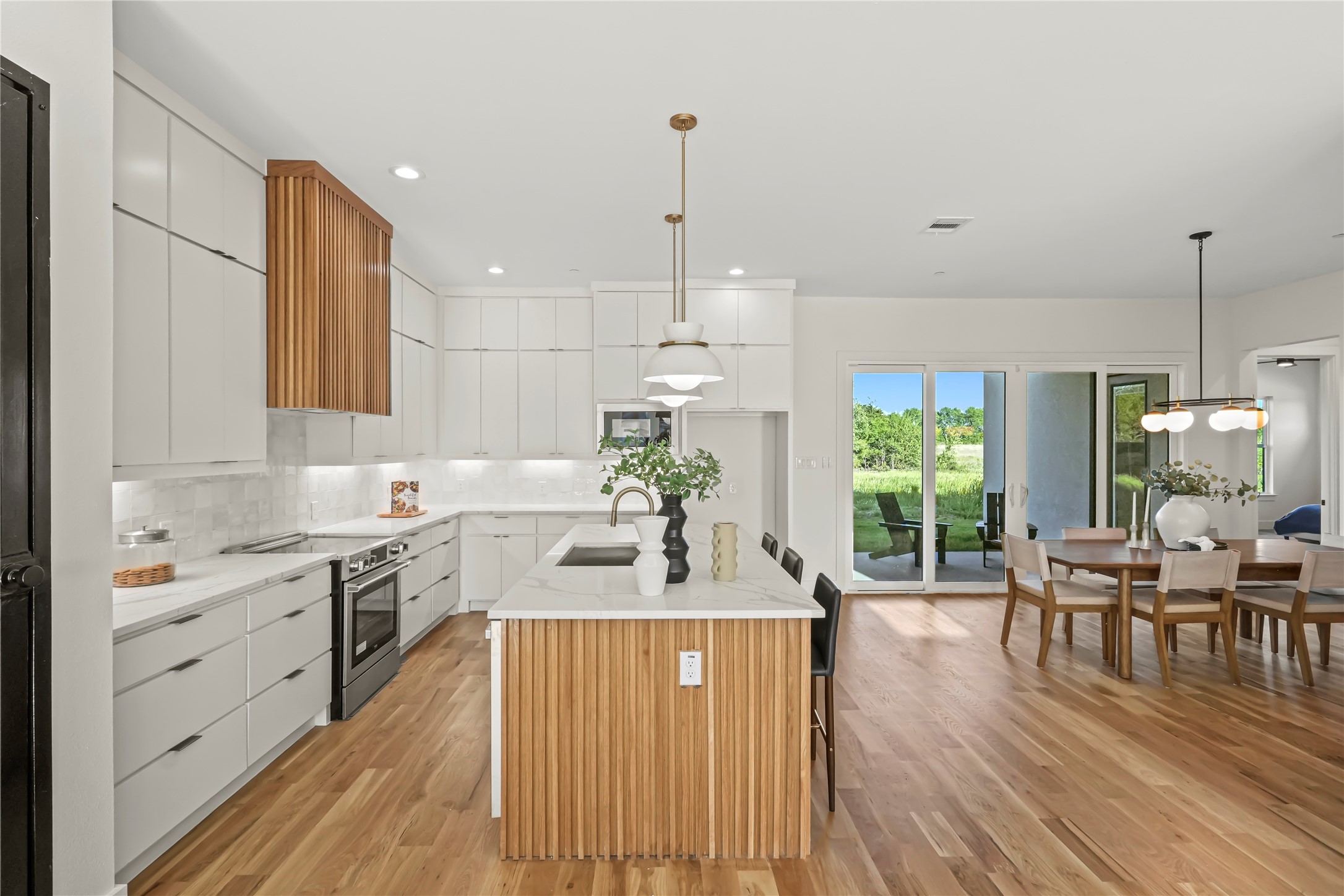 406 Whispering Way
