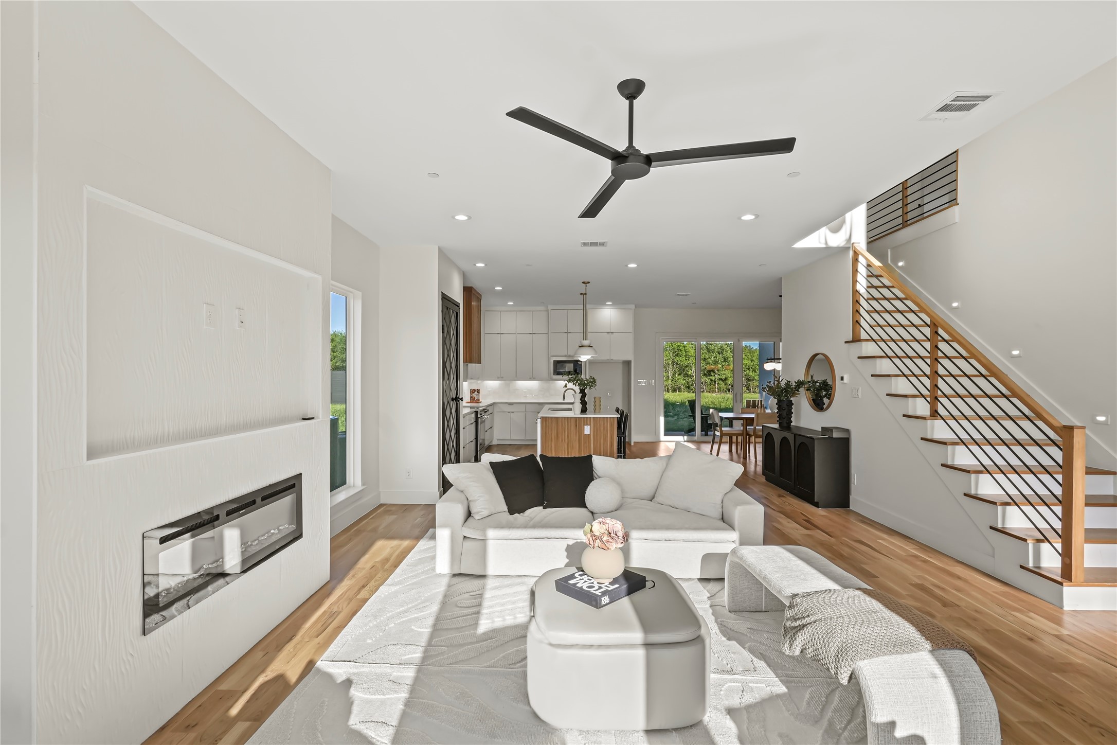 406 Whispering Way