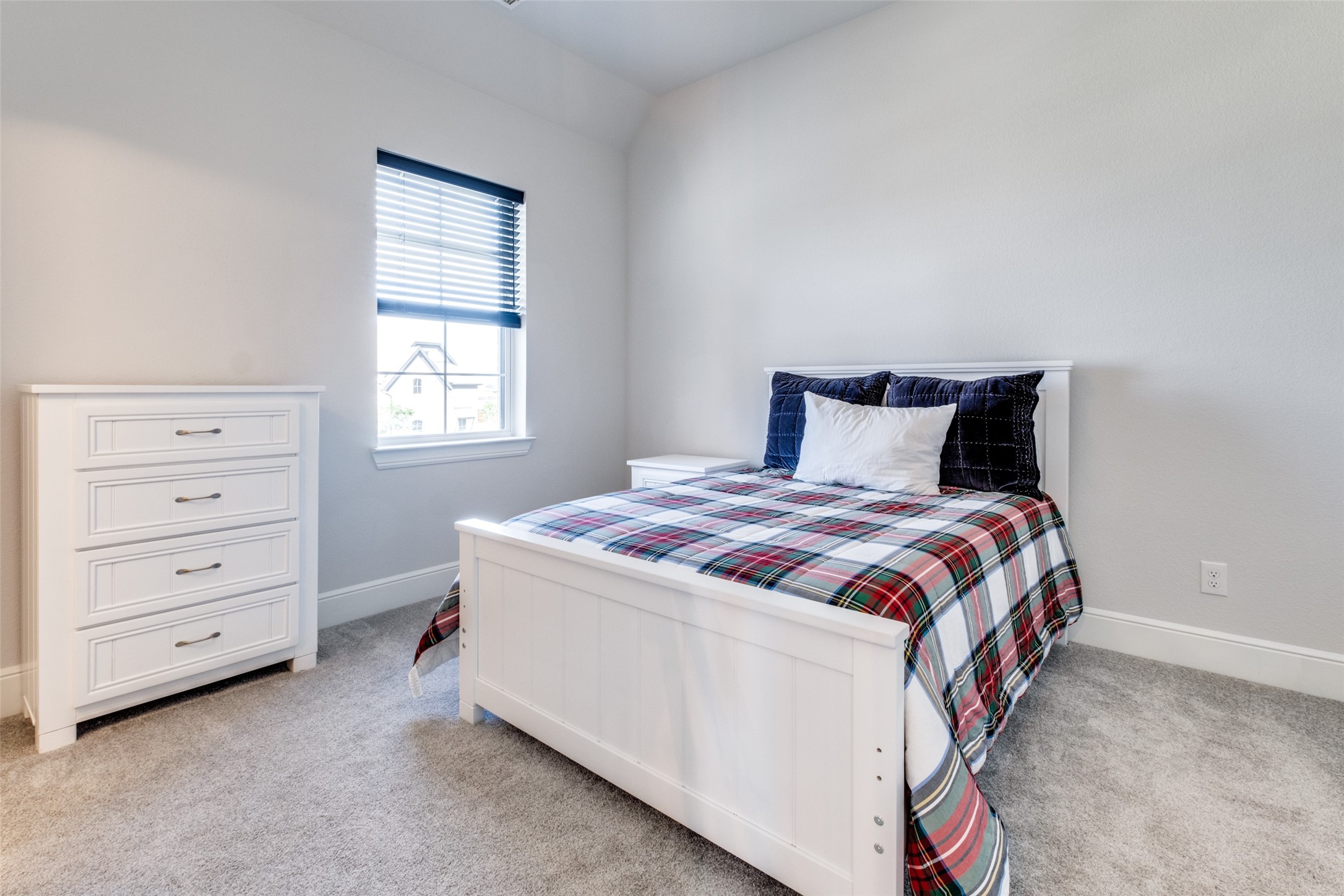 2465 Alcove Drive