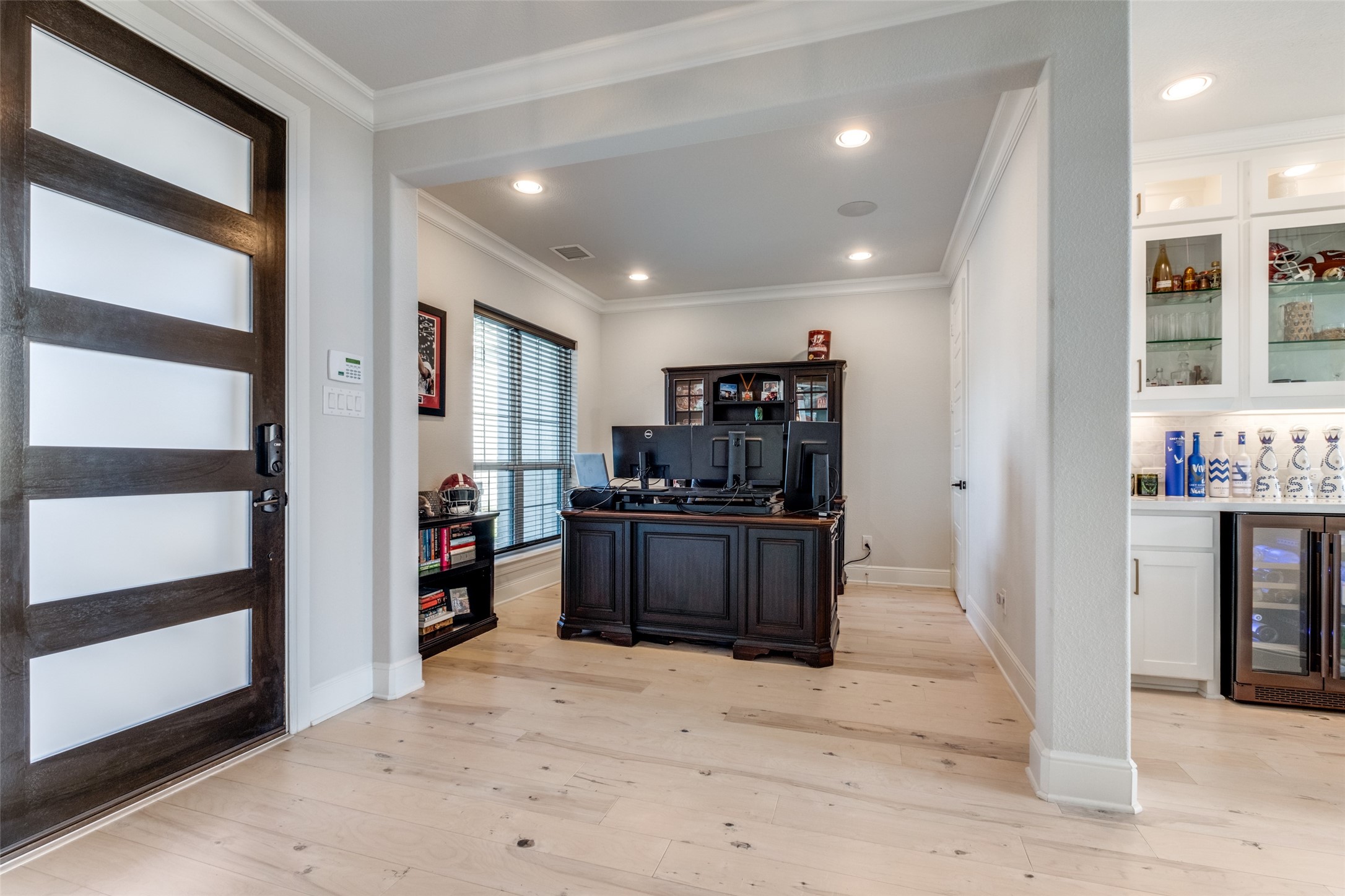 2465 Alcove Drive