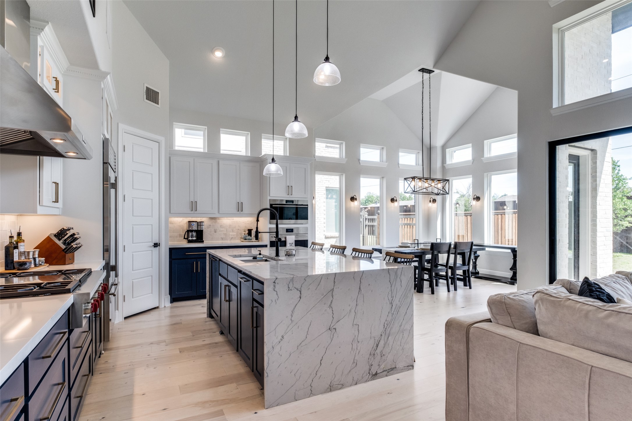 2465 Alcove Drive