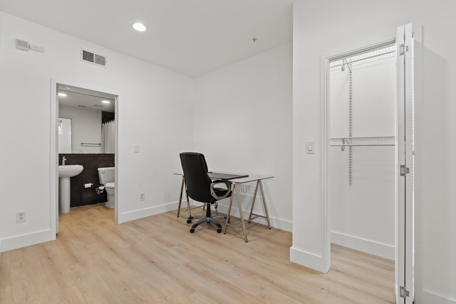 2111 Clark Street B