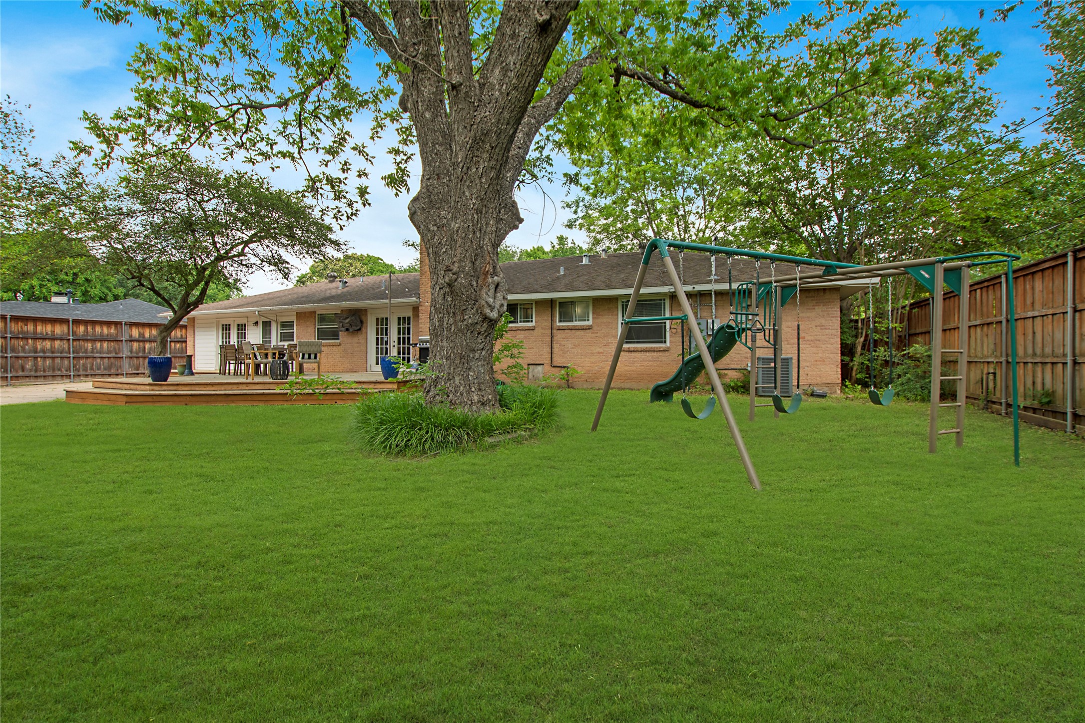 3515 Ingleside Drive