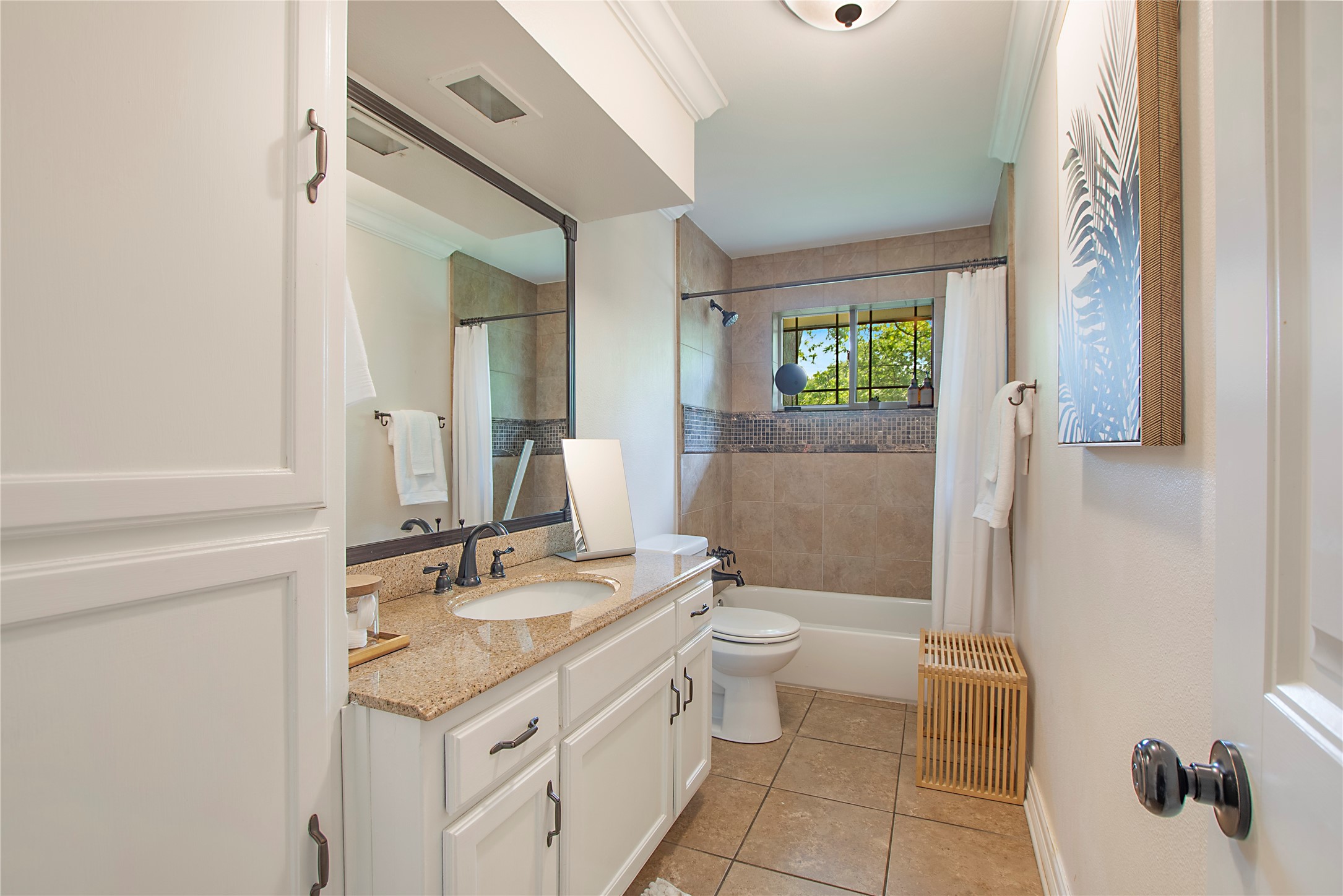 3515 Ingleside Drive