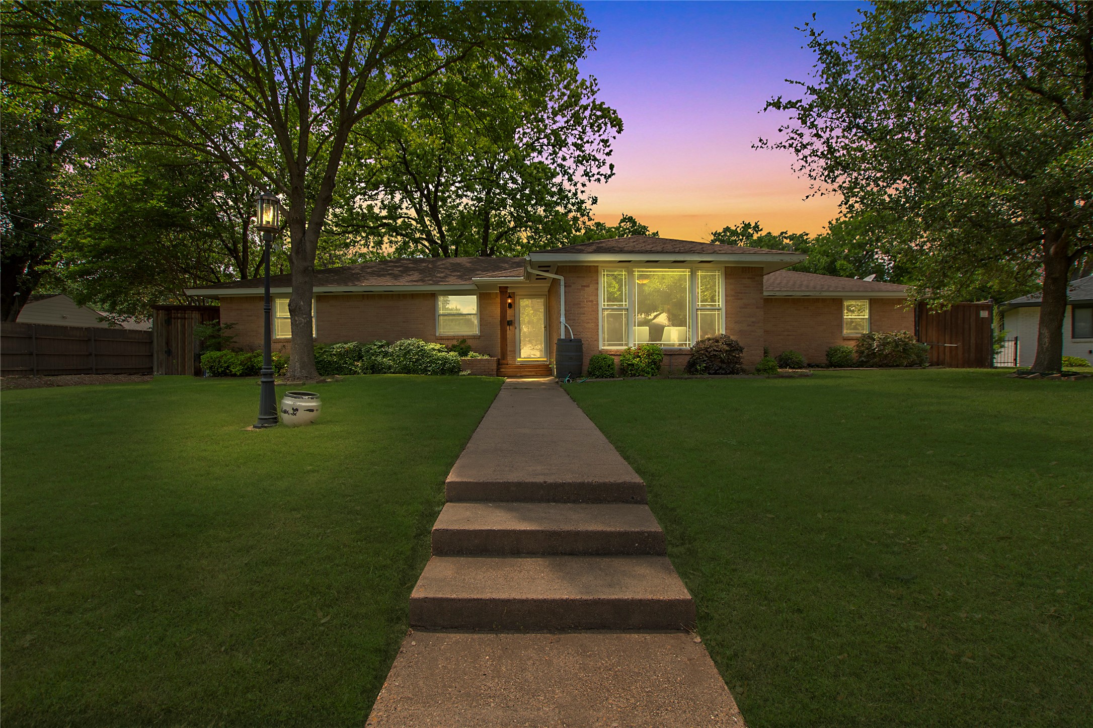 3515 Ingleside Drive