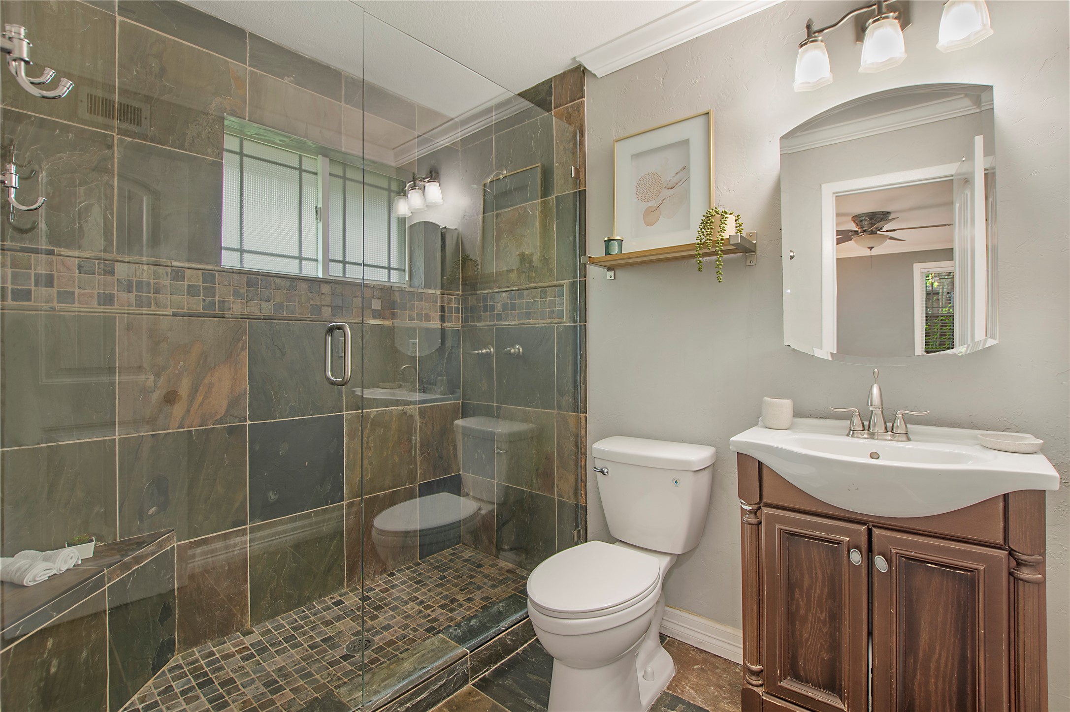 3515 Ingleside Drive