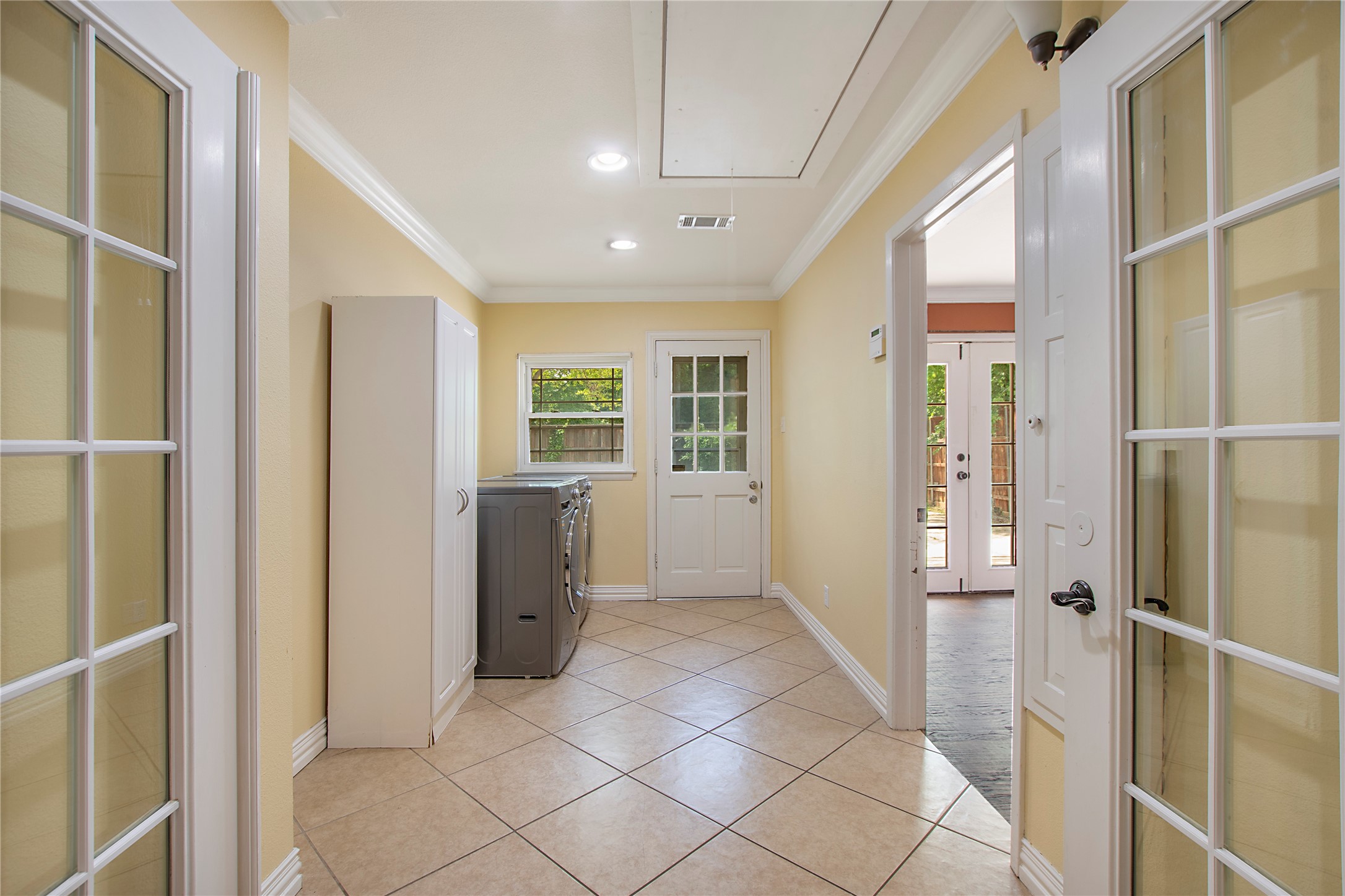 3515 Ingleside Drive