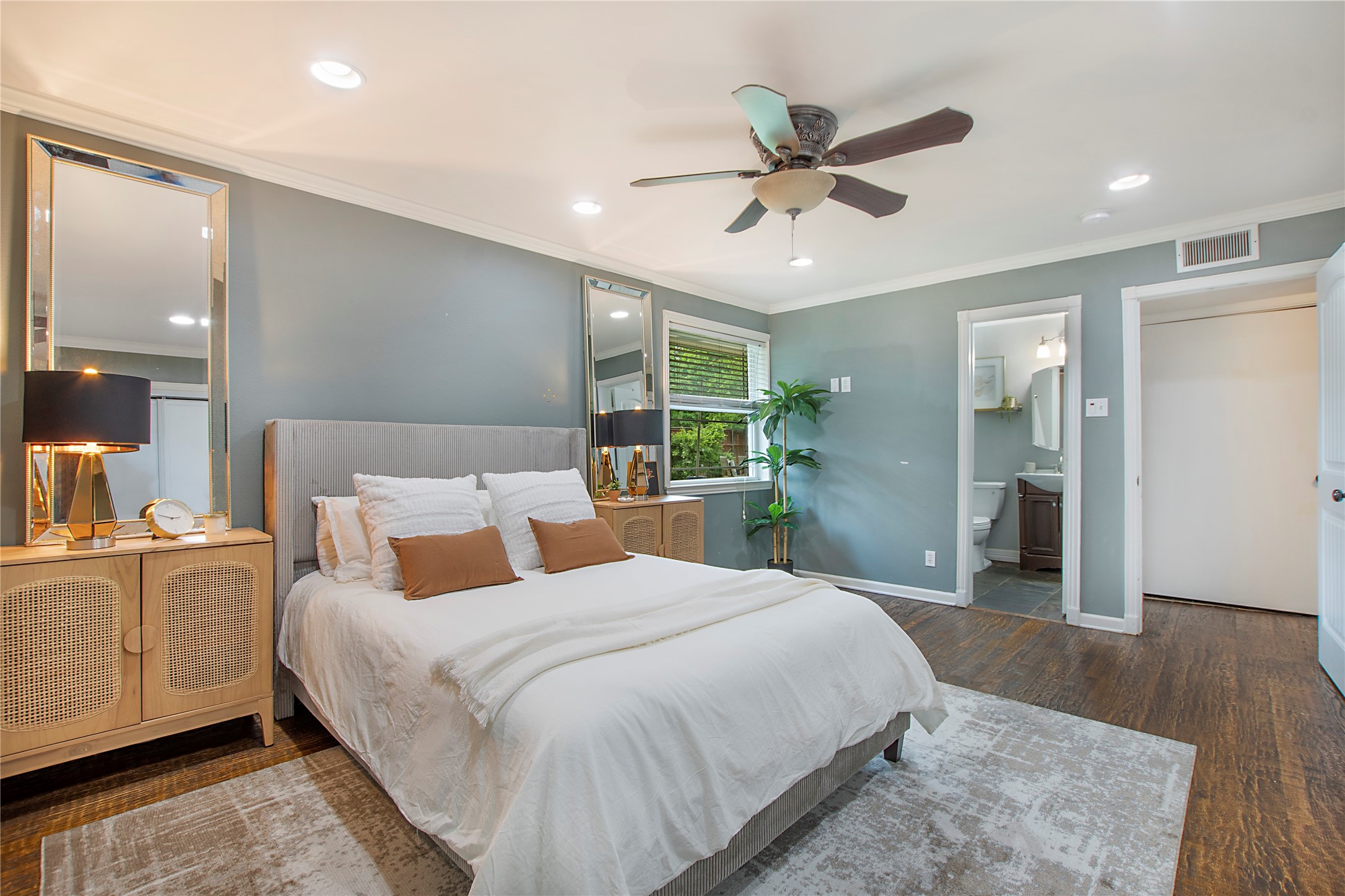 3515 Ingleside Drive