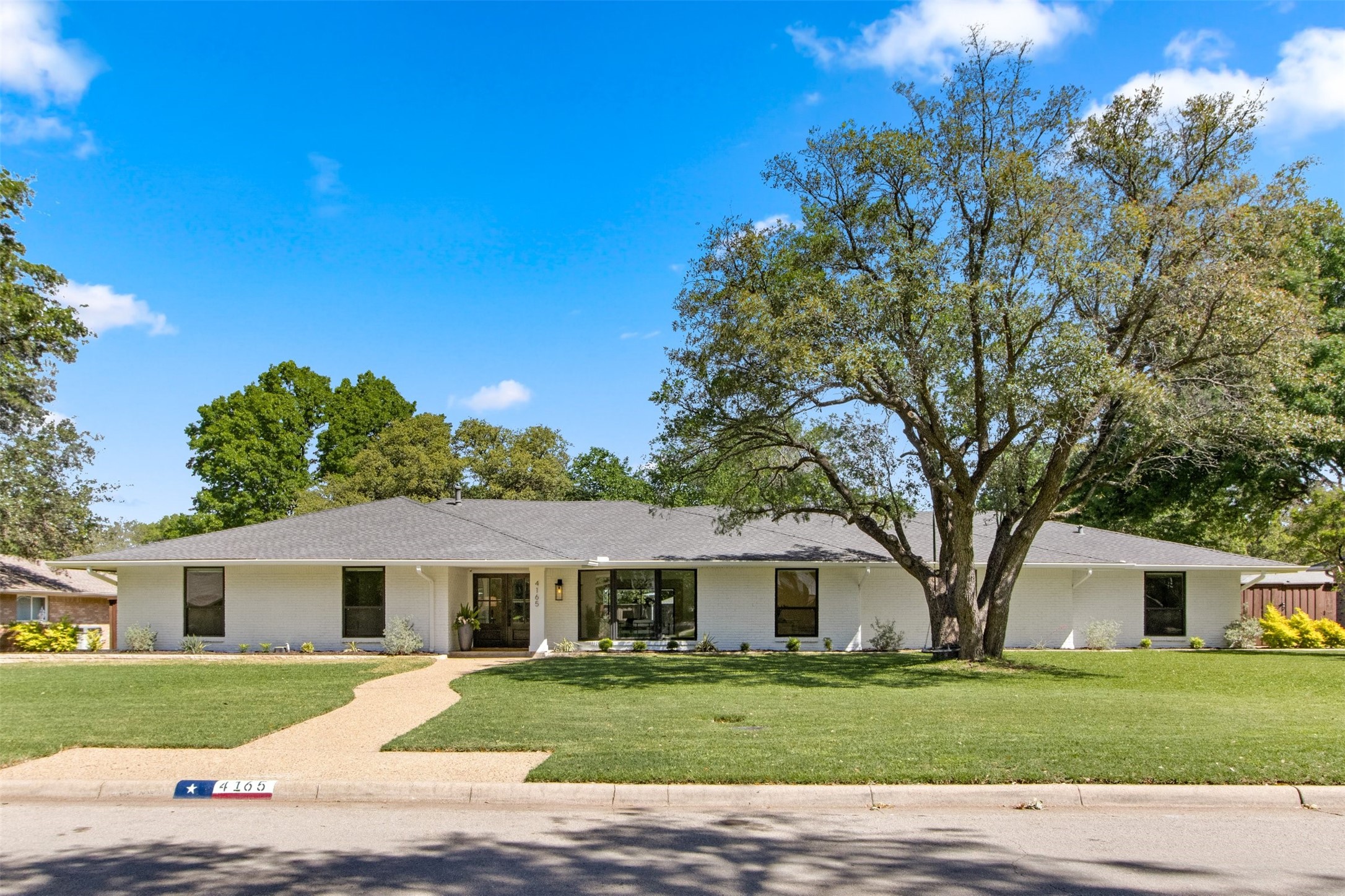 4165 Mendenhall Drive