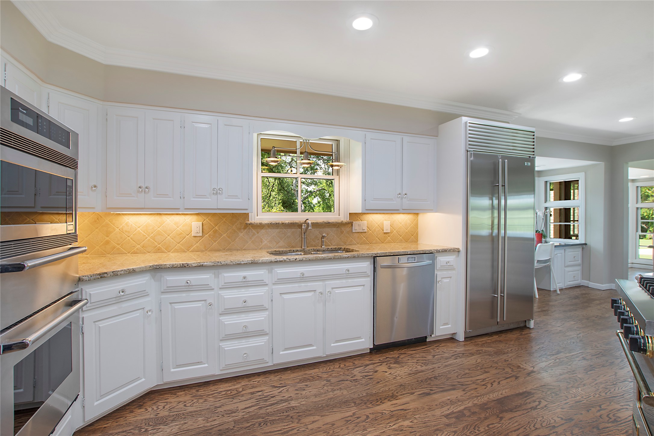 2415 Custer Cove