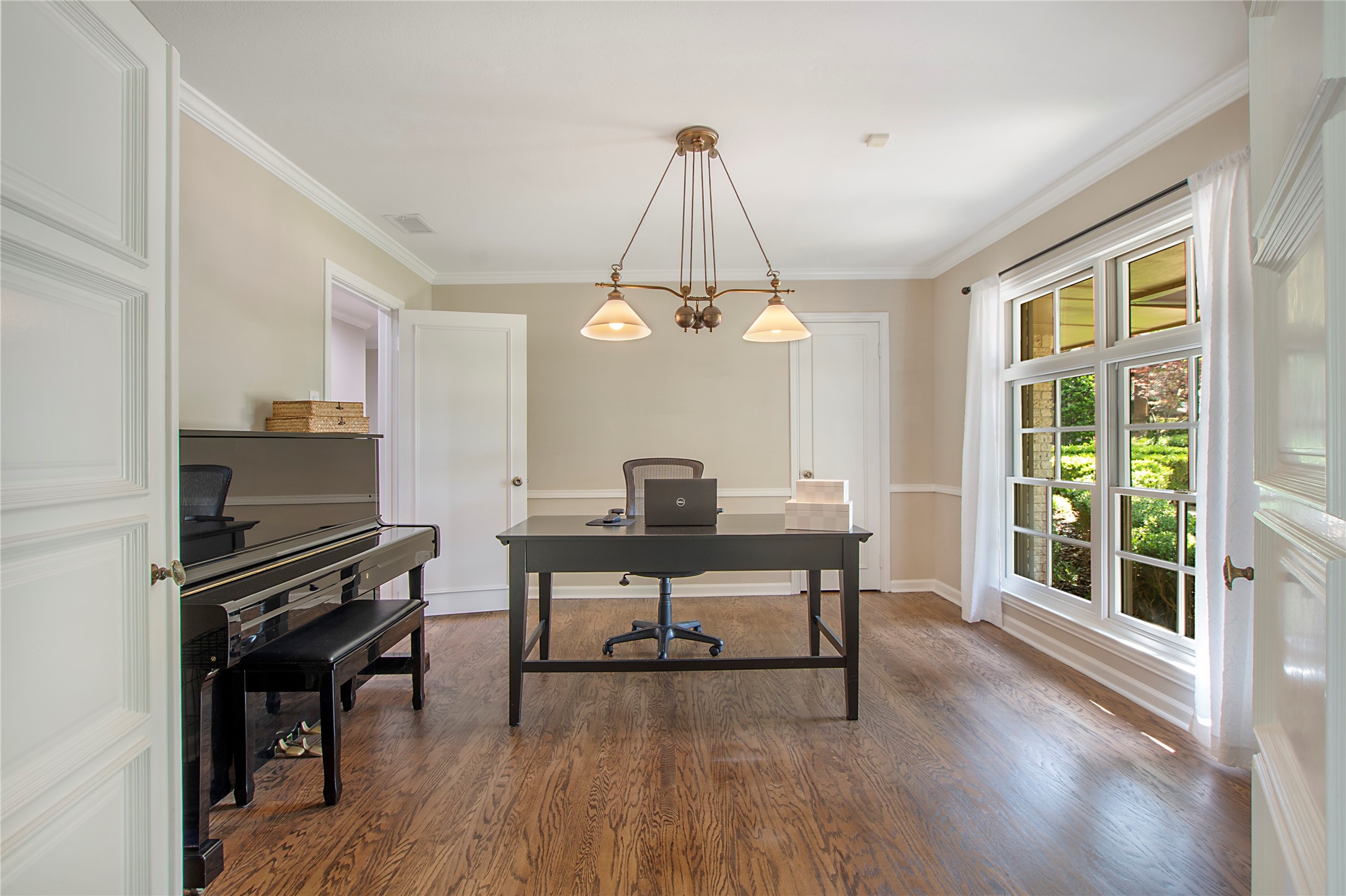 2415 Custer Cove