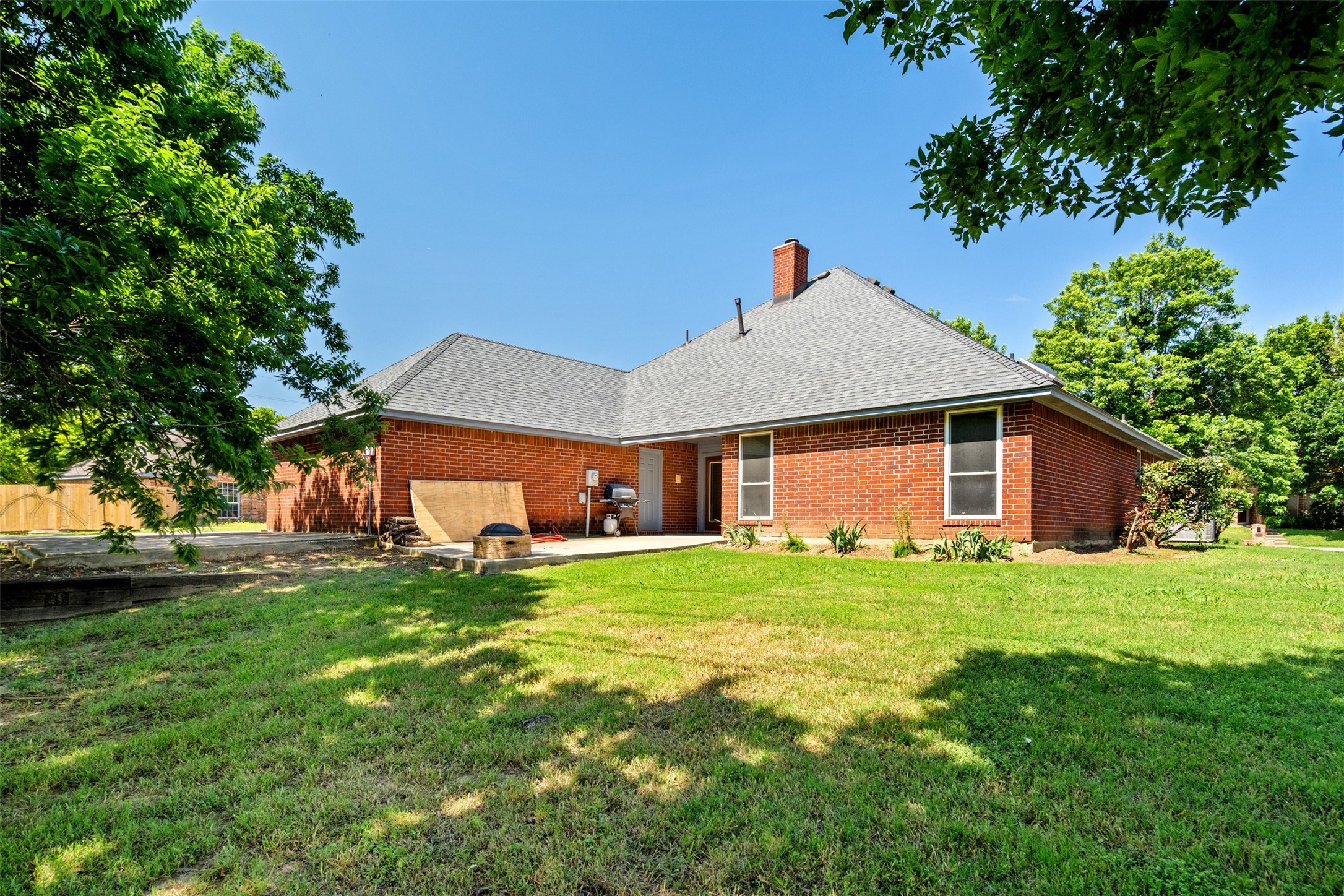 1519 Sweetgum Circle