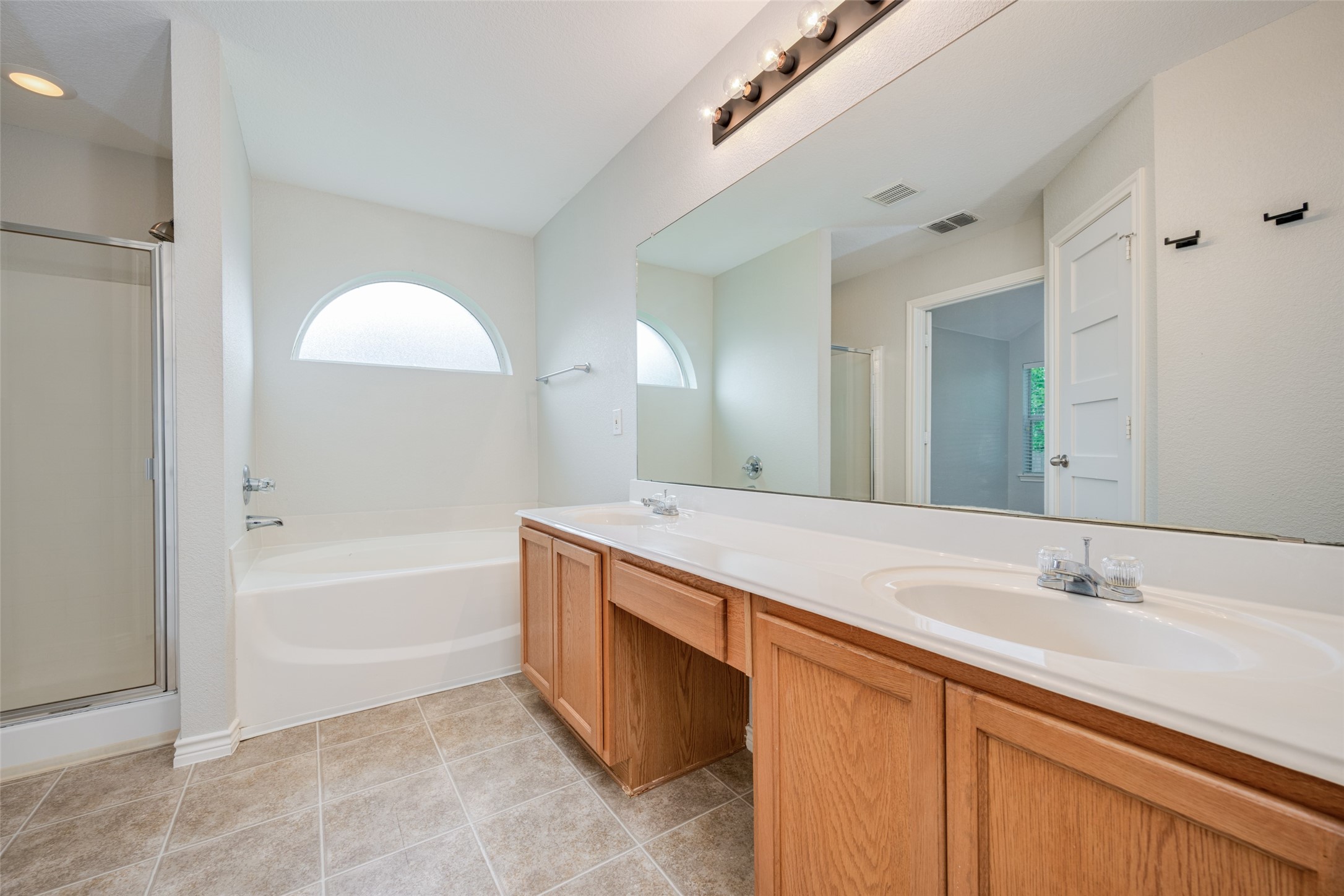 3025 Lake Ridge Drive
