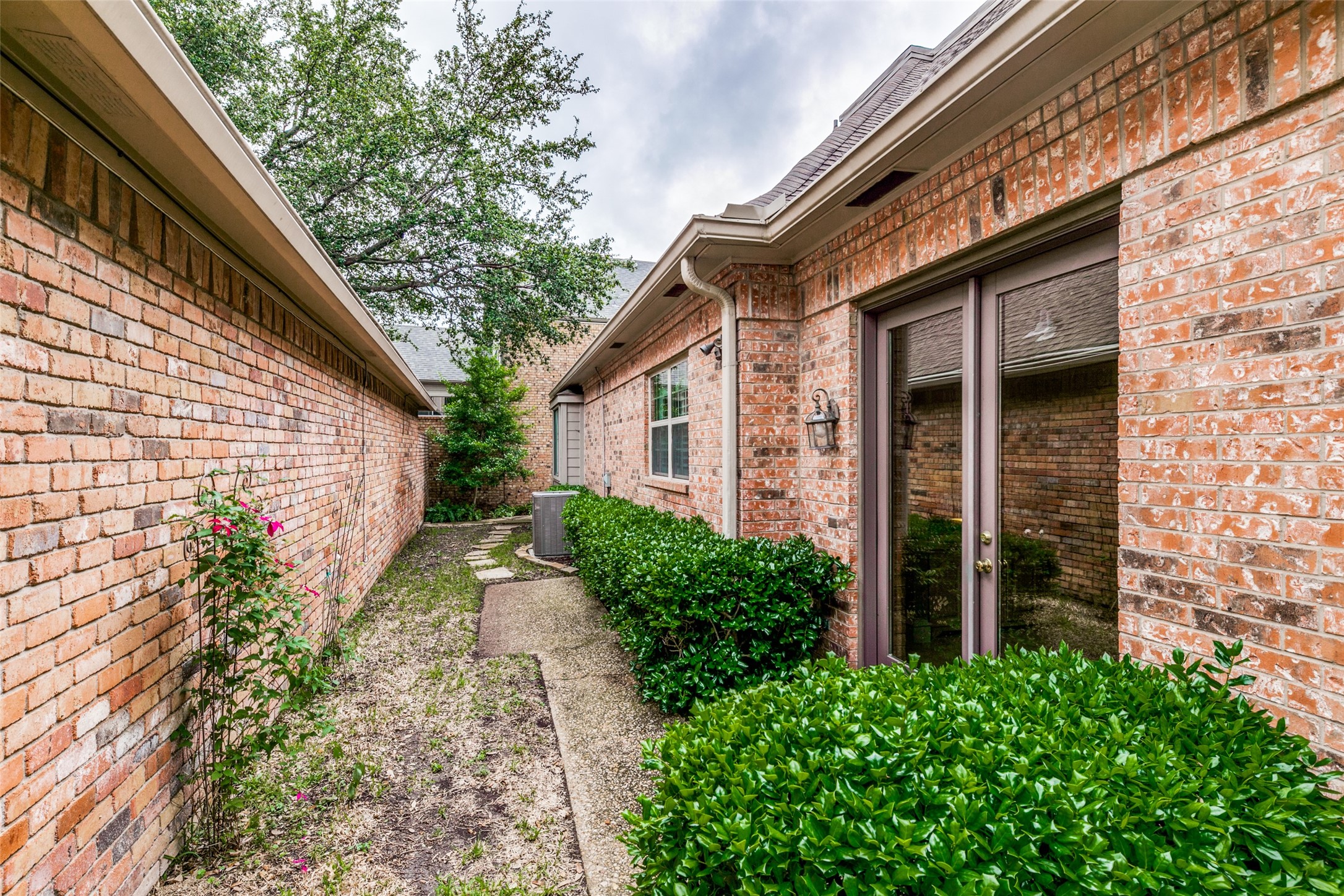 6010 Shetland Drive