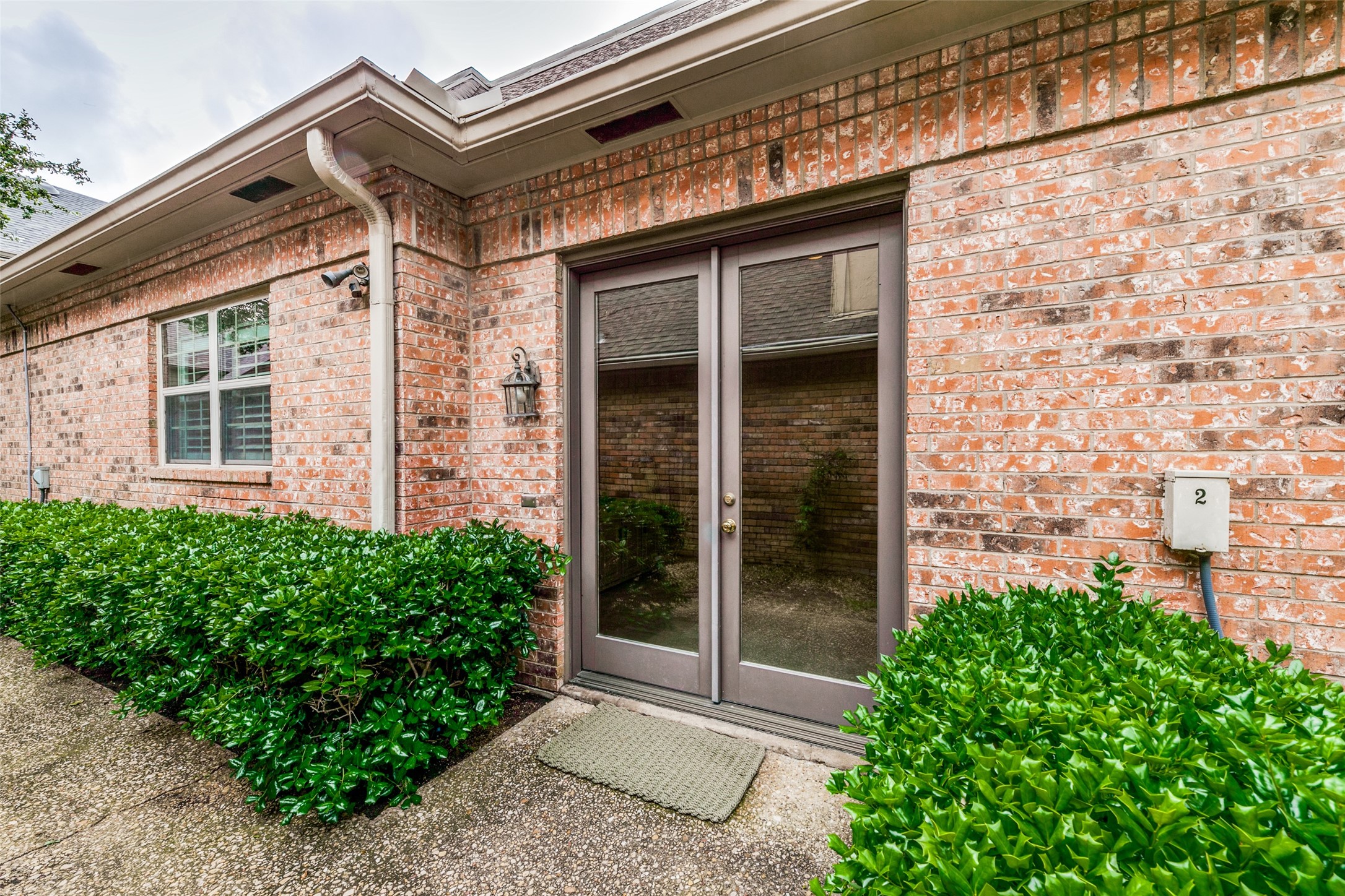 6010 Shetland Drive