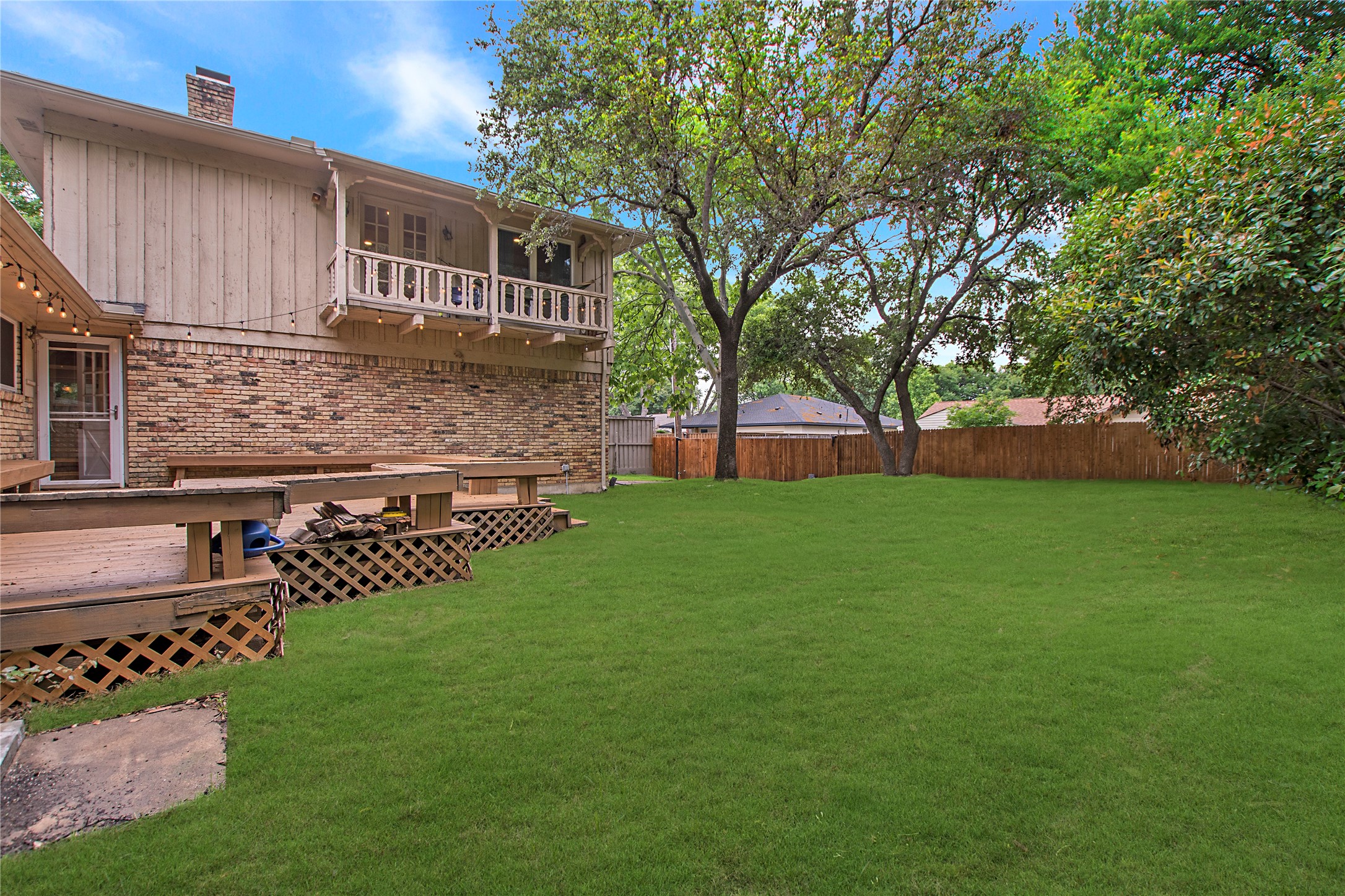 2631 Peavy Road