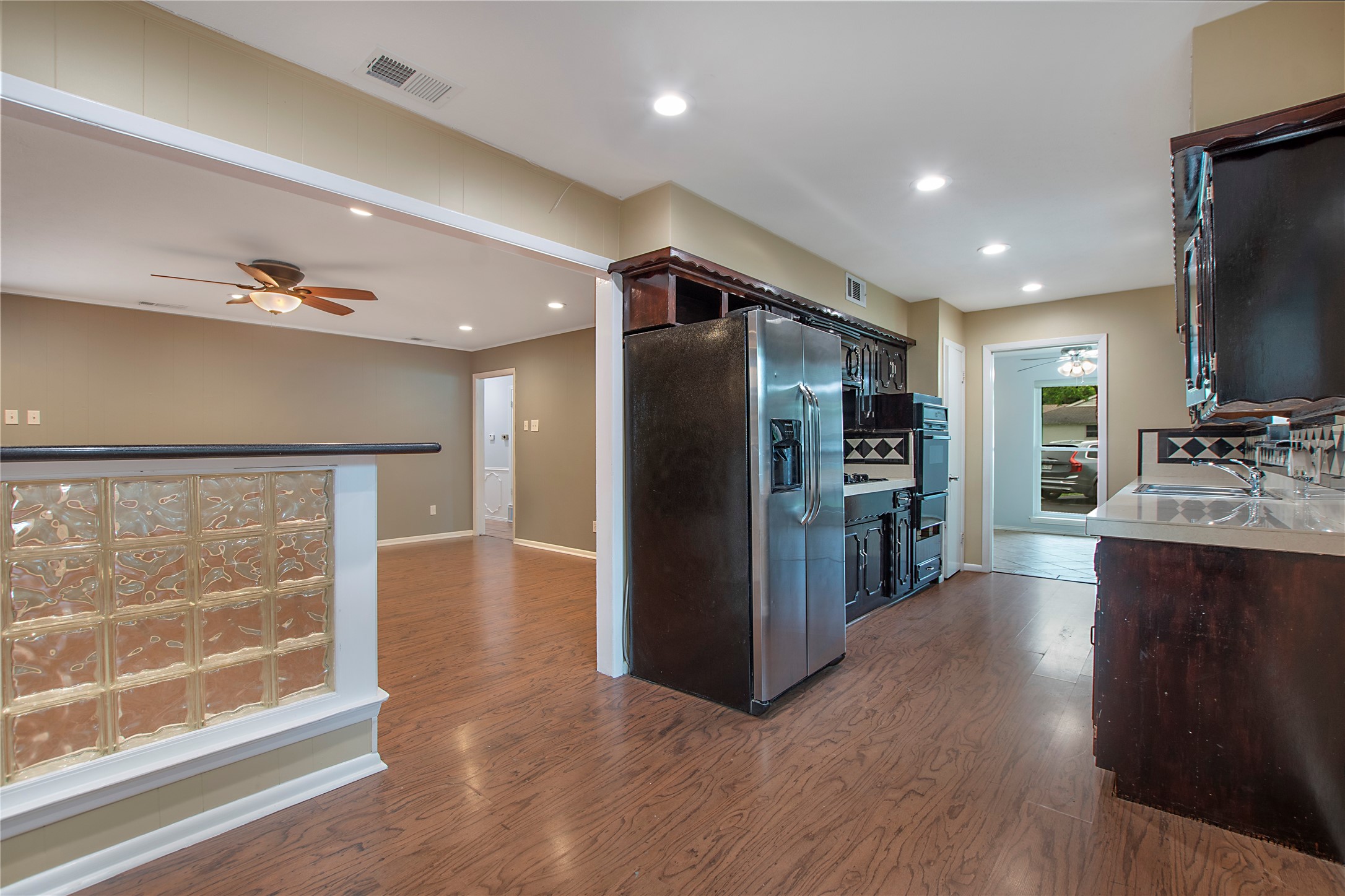 2631 Peavy Road