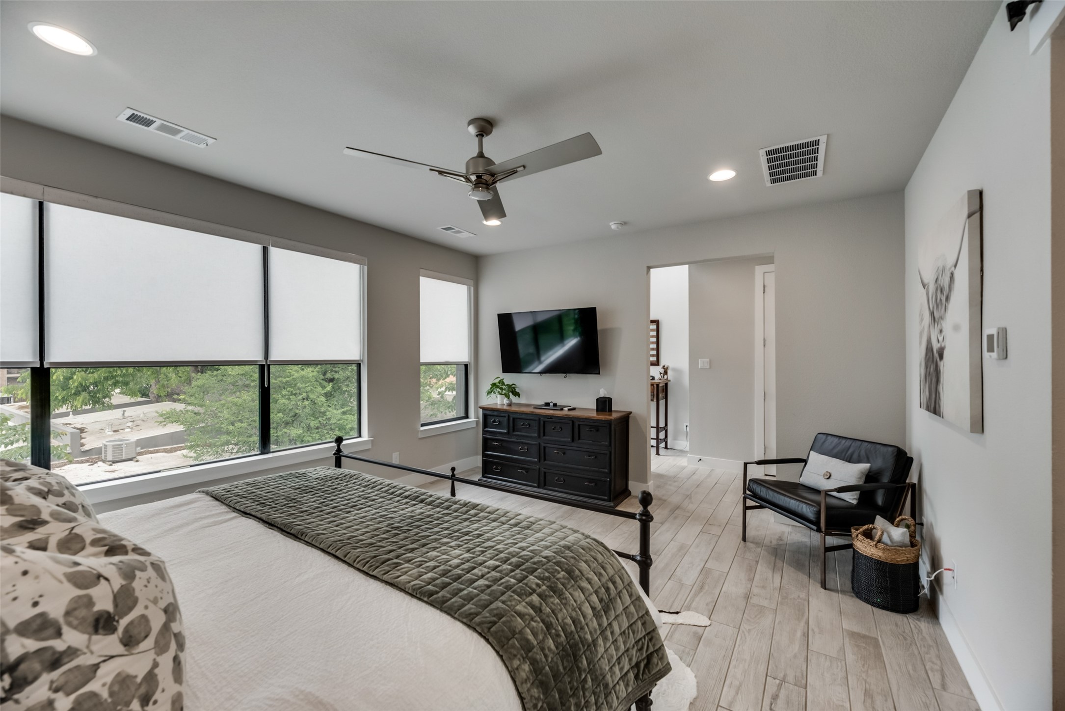 4526 Deere Street 203