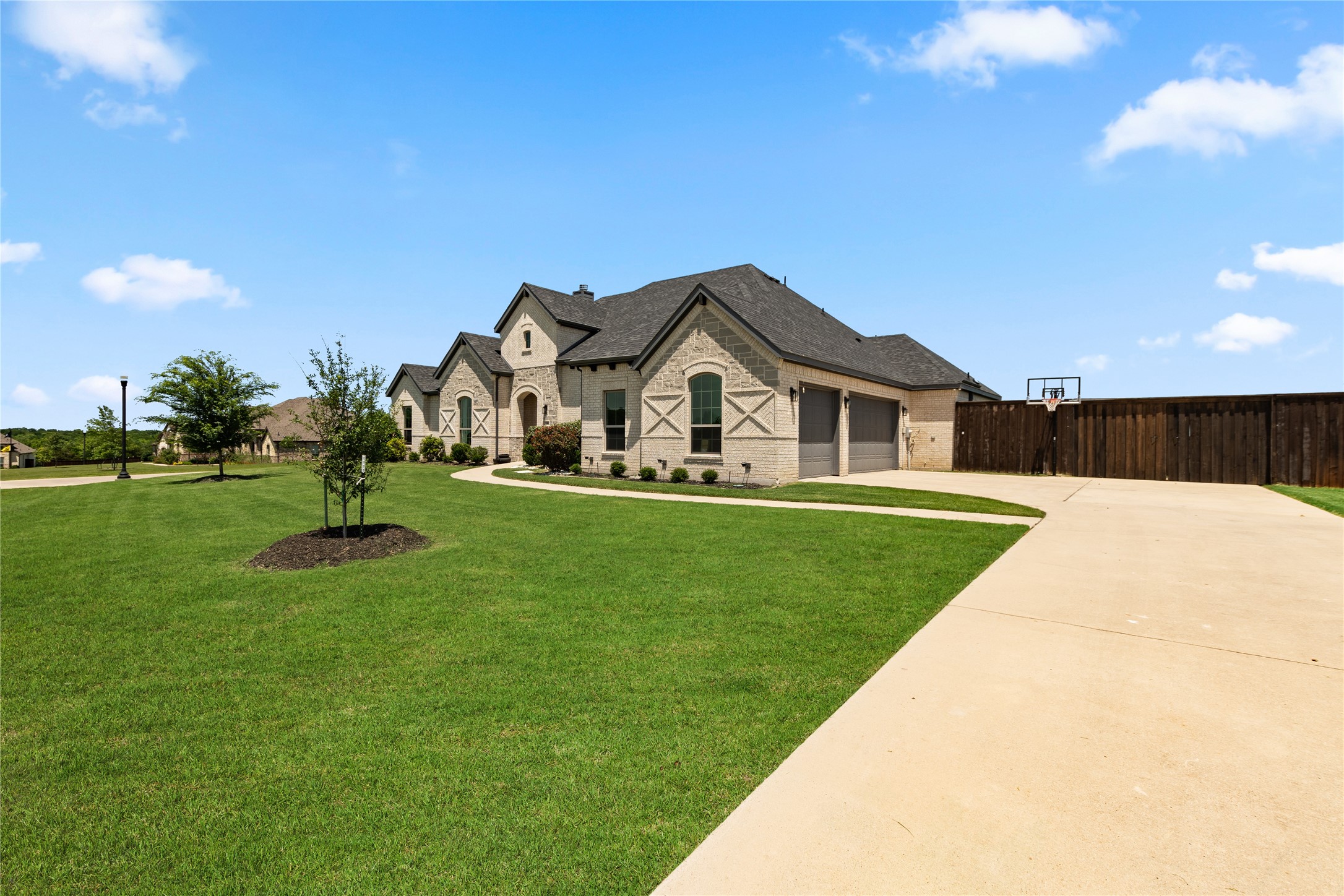 2580 Christine Lane