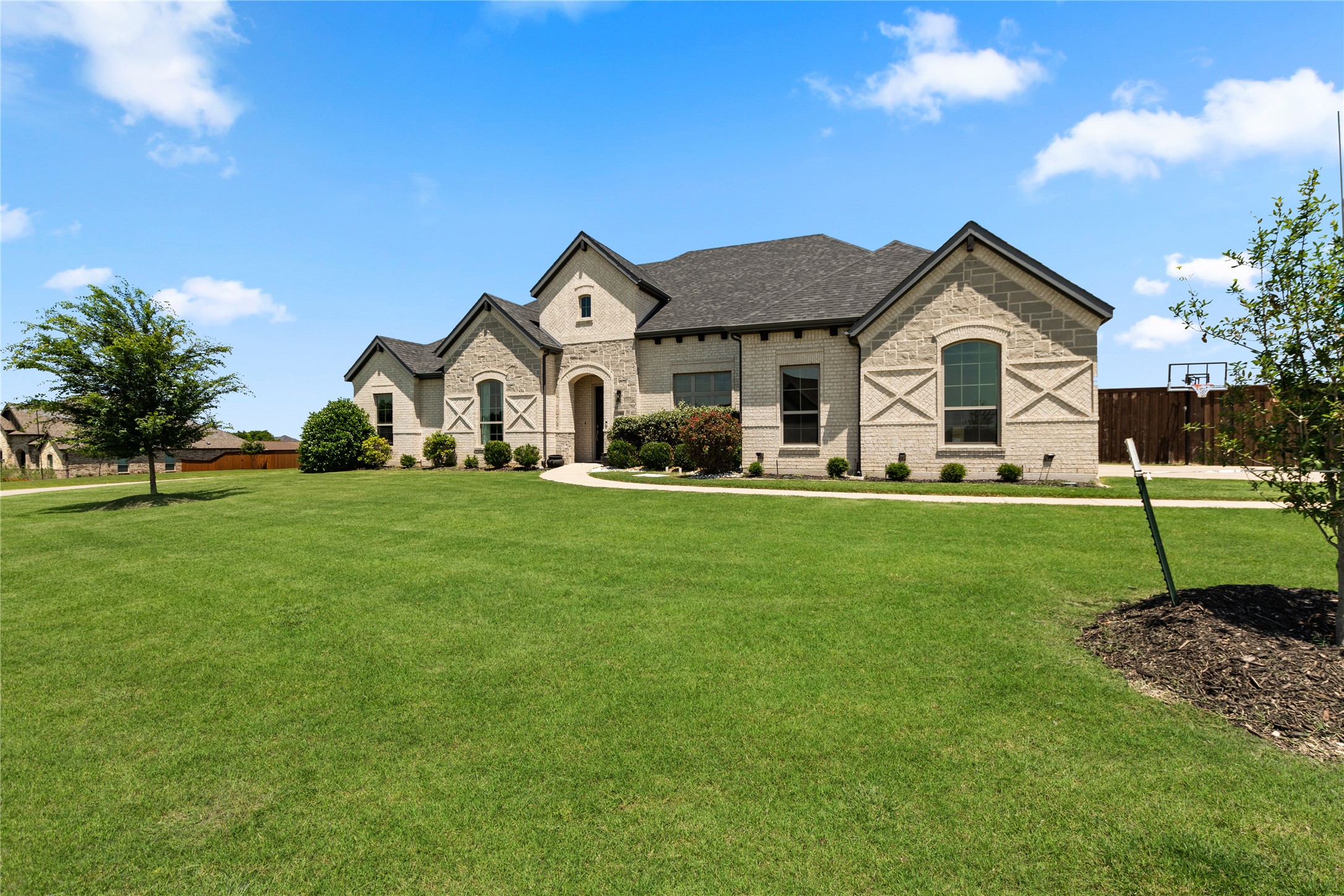 2580 Christine Lane