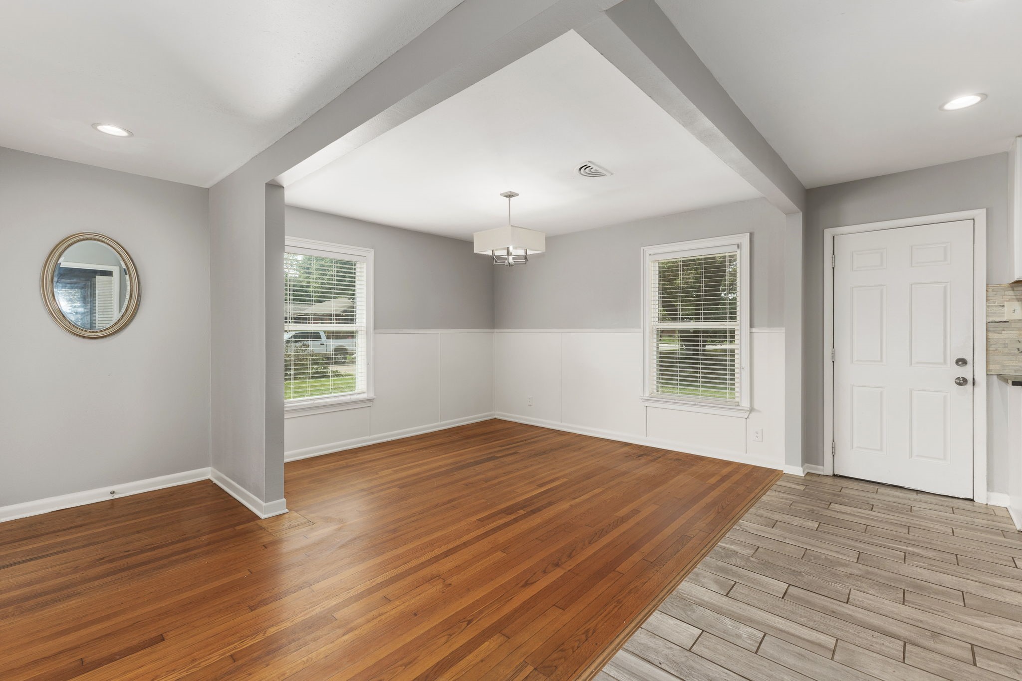 9548 Dixie Lane