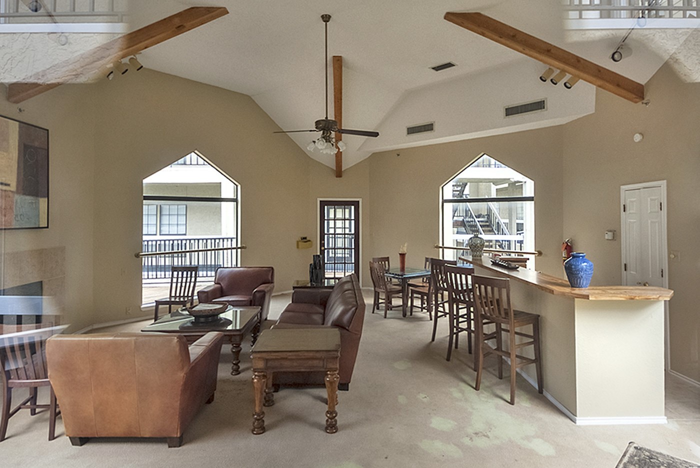 4800 W Lovers Lane 402