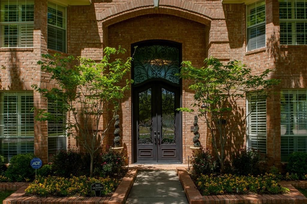 303 Chestnut Cove Circle