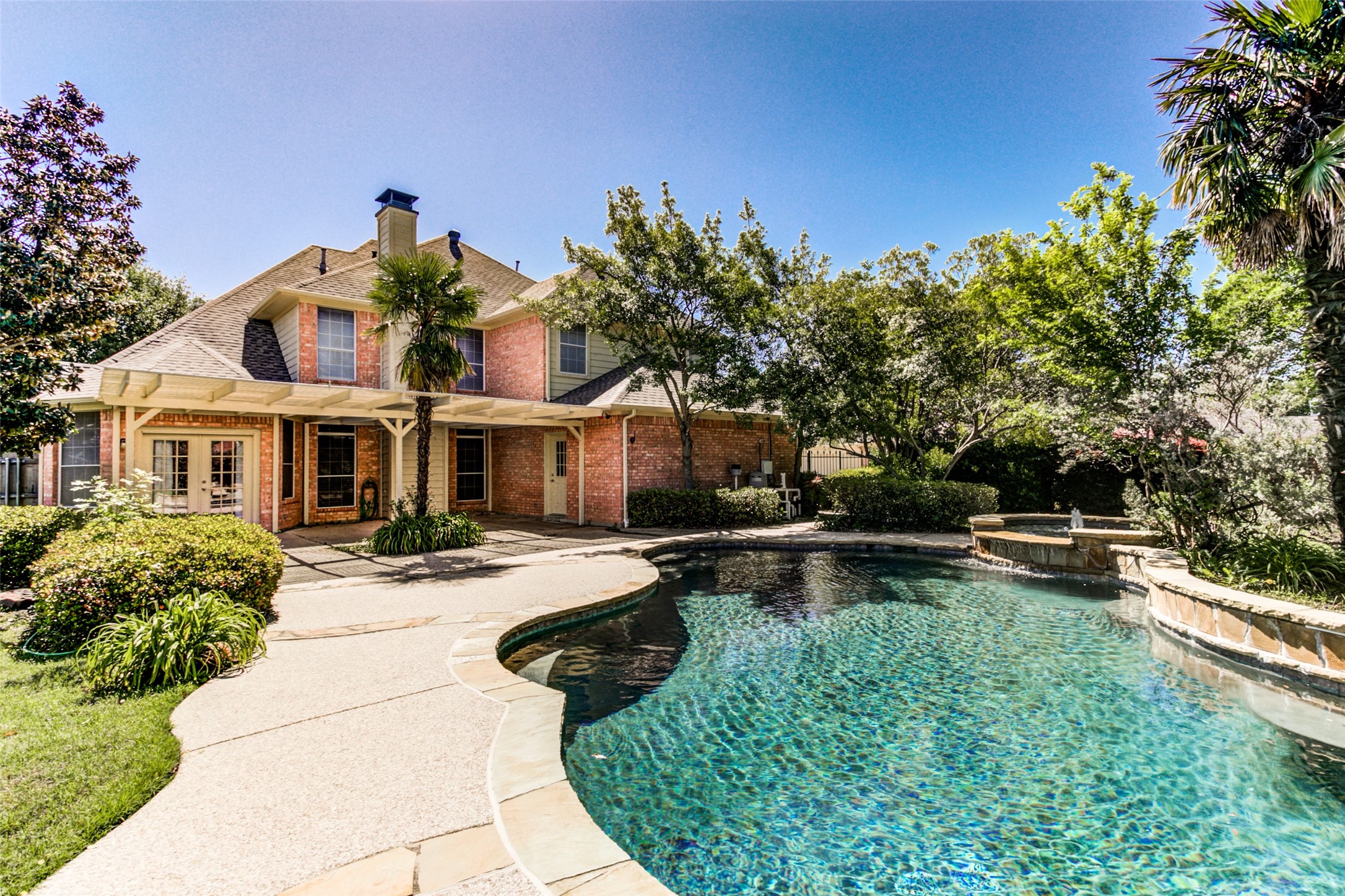202 Lake Crest Drive