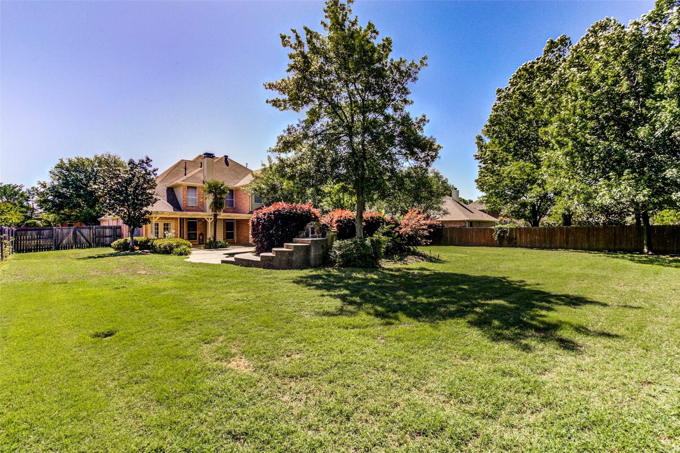202 Lake Crest Drive