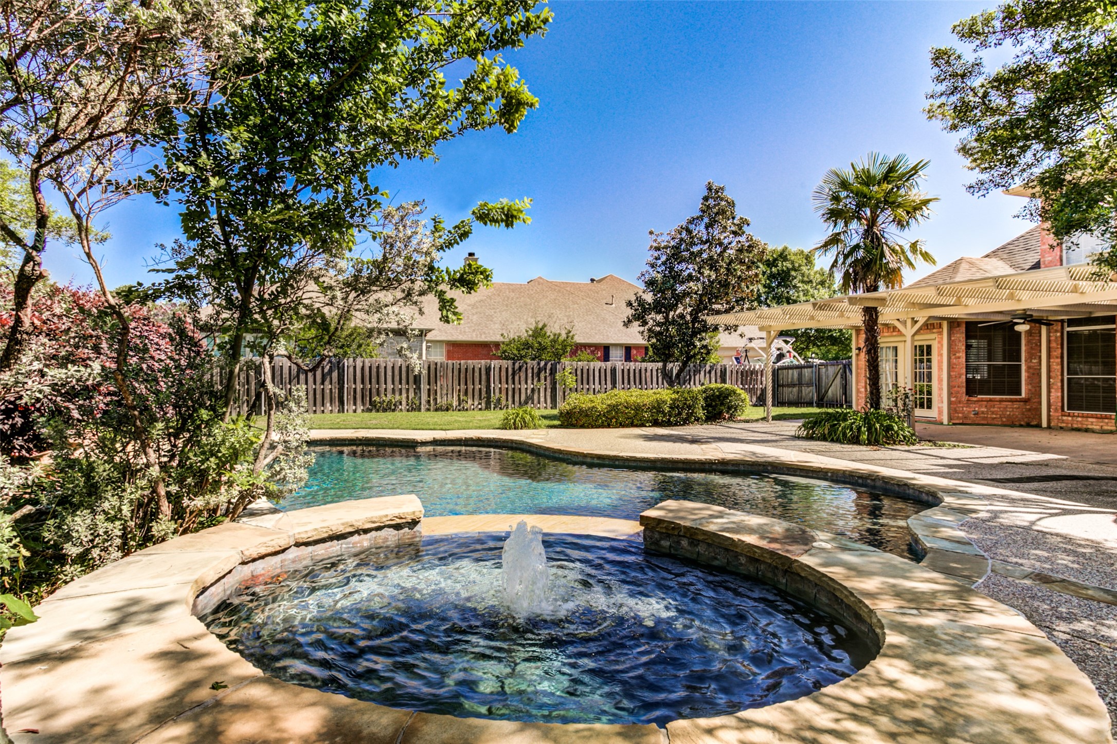 202 Lake Crest Drive