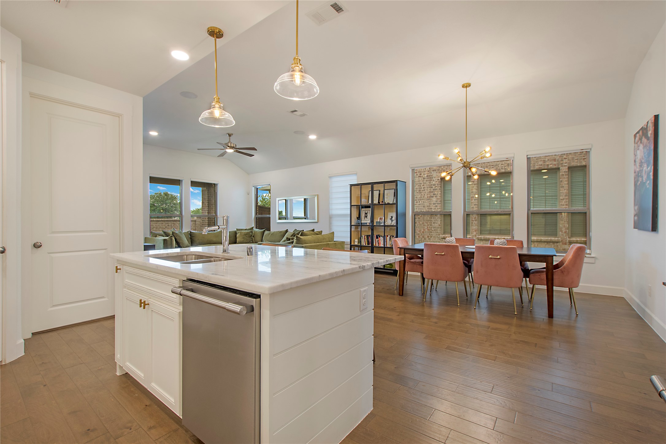 2253 Bower Lane