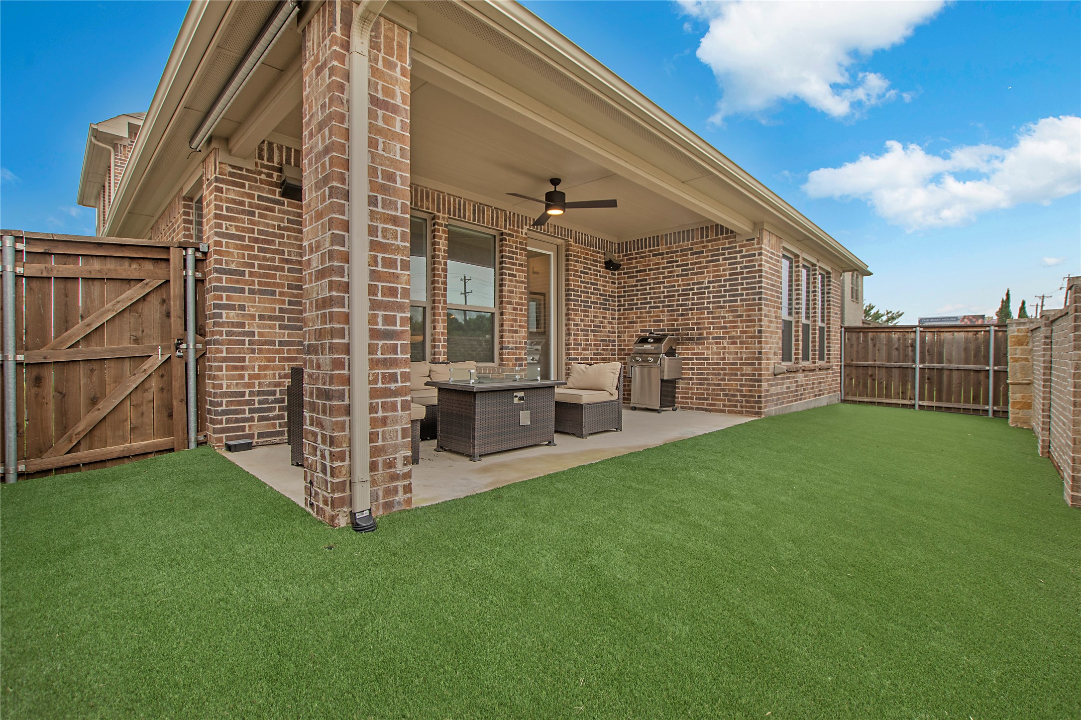 2253 Bower Lane