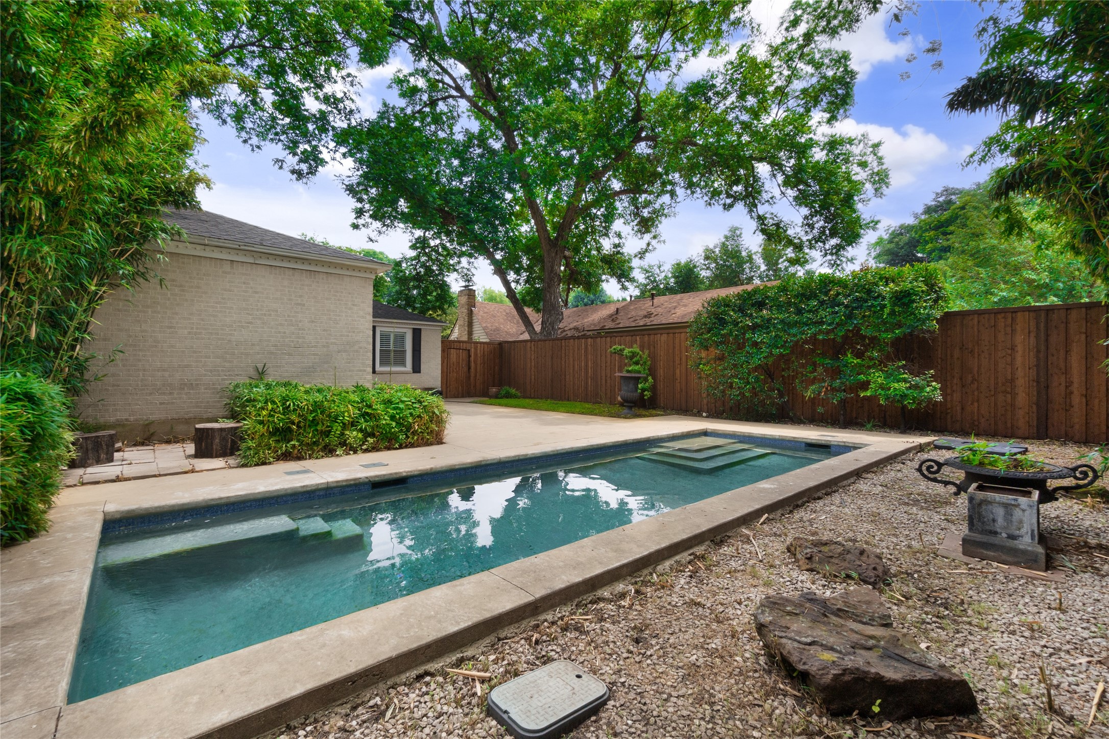 5027 Maple Springs Boulevard