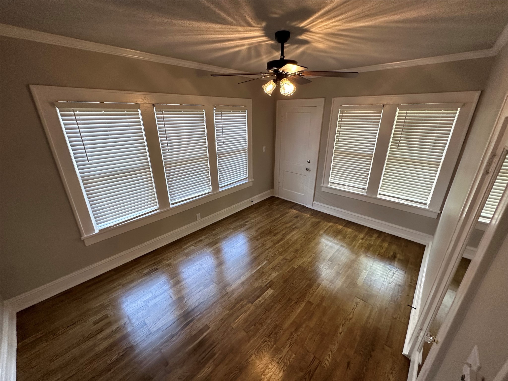 1921 Ben Hall Court