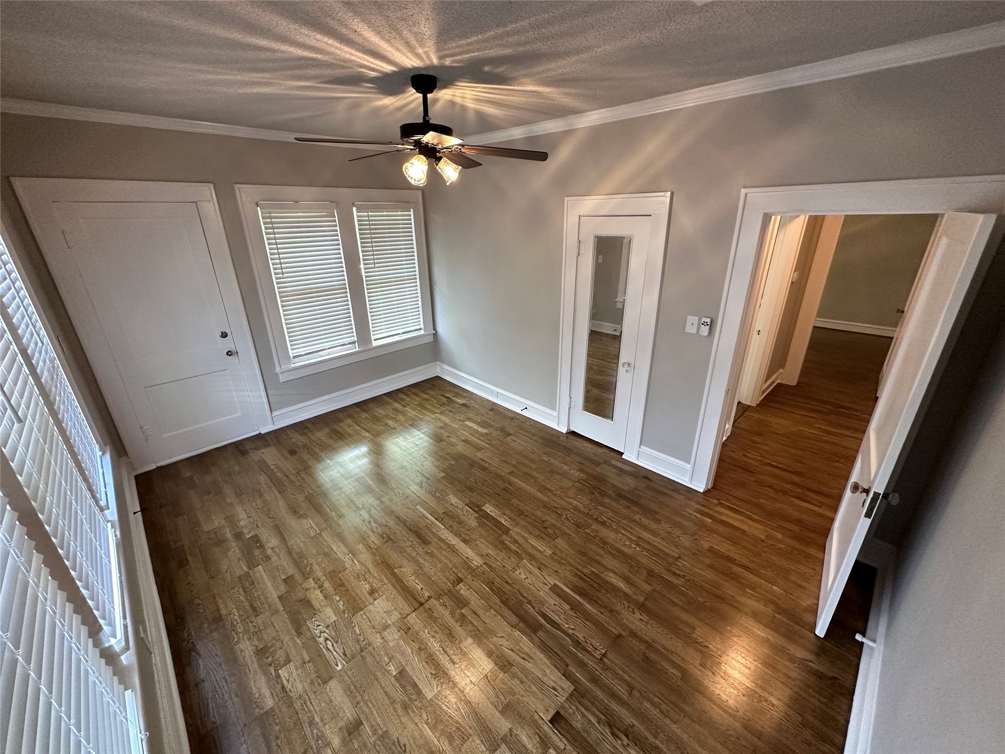 1921 Ben Hall Court