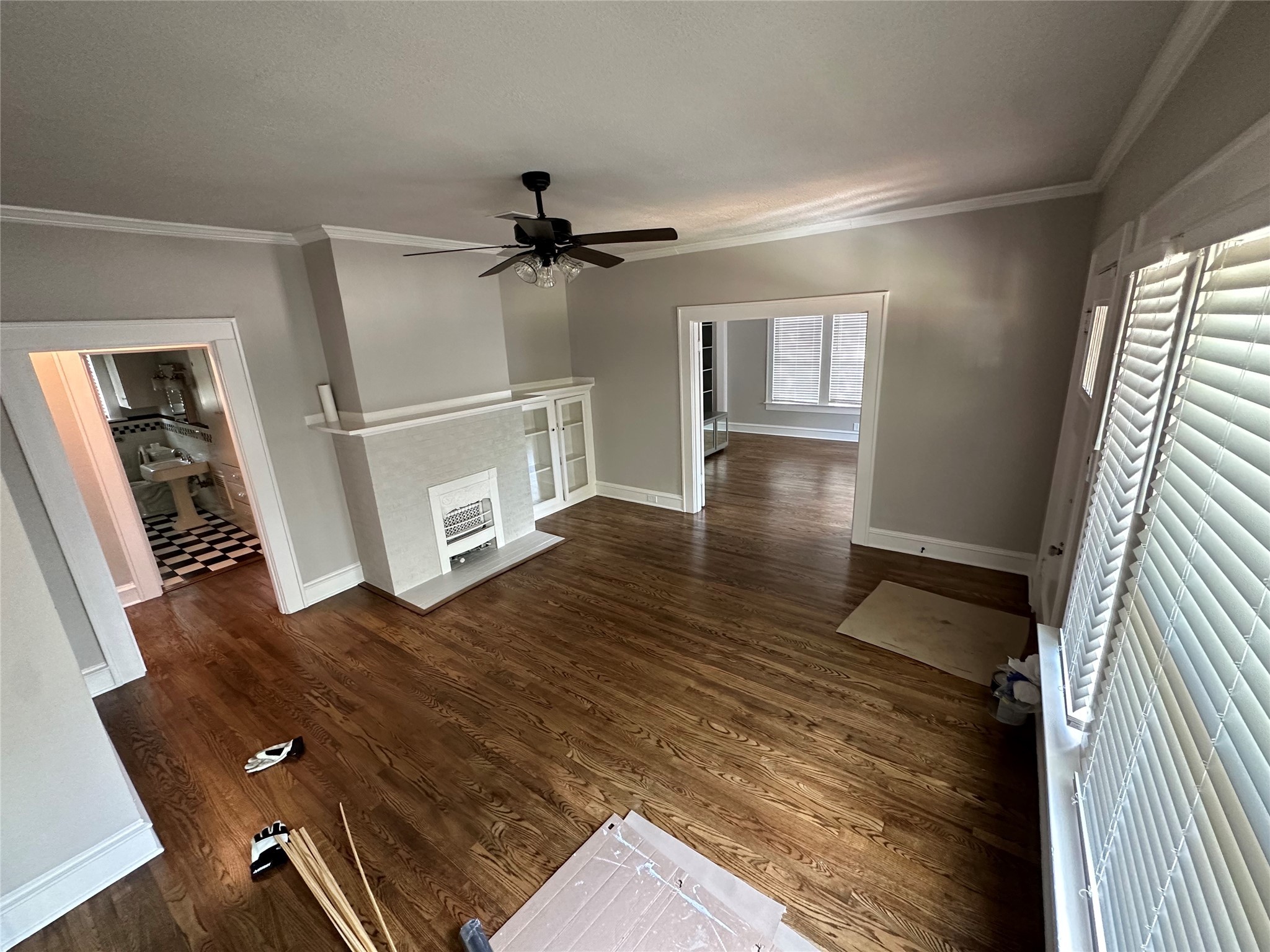 1921 Ben Hall Court
