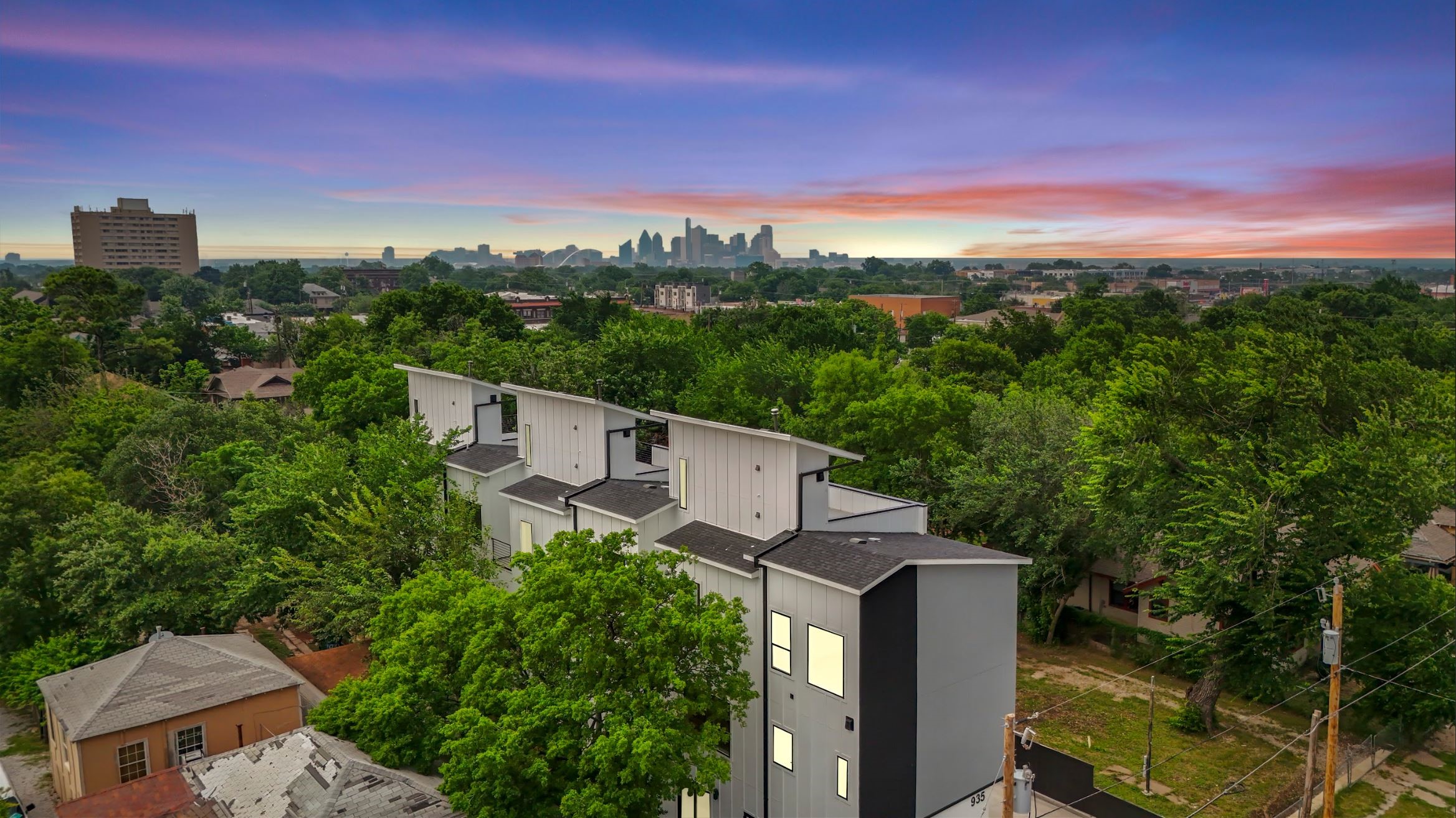 935 W 12th Street 103