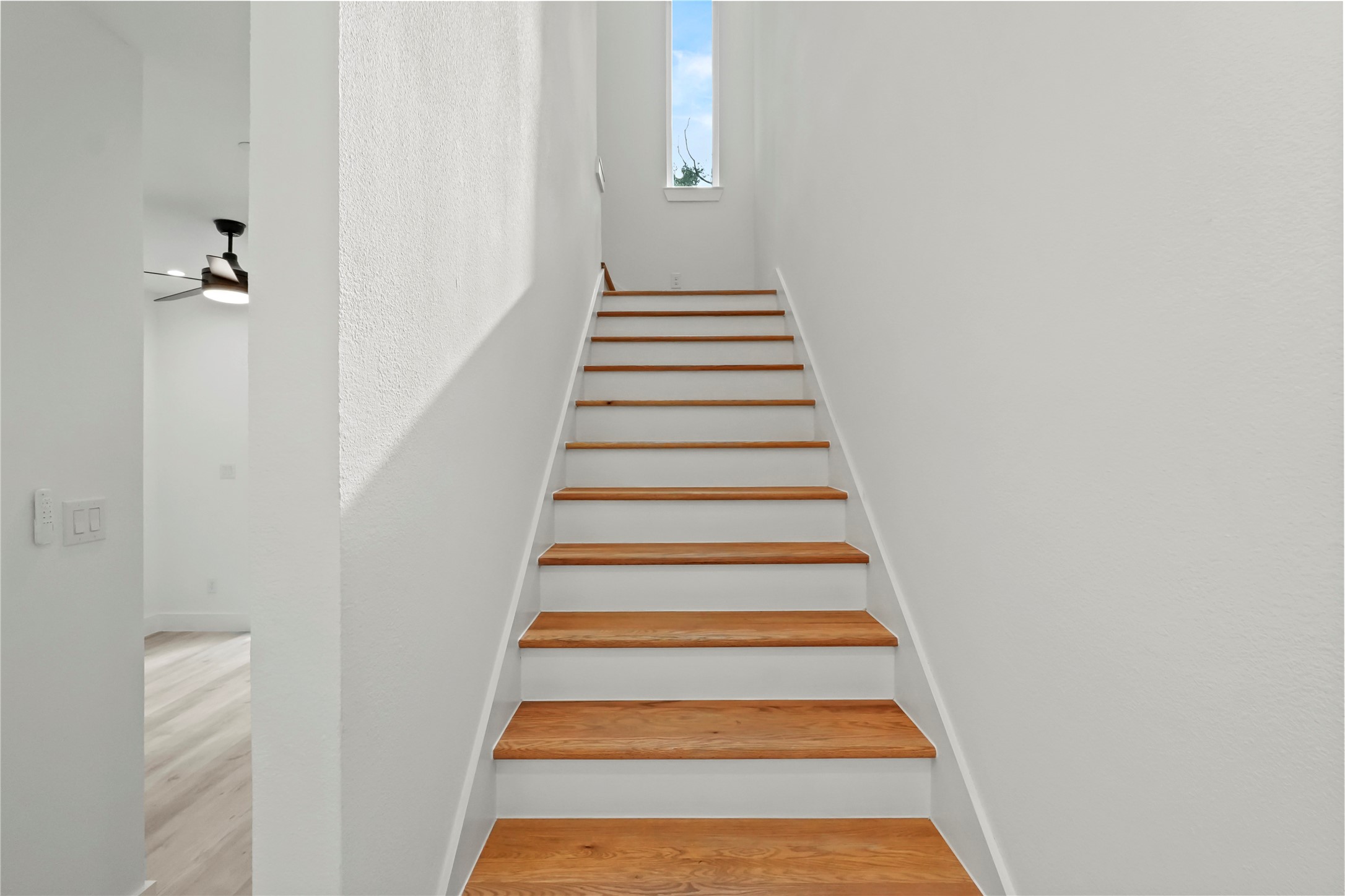 935 W 12th Street 103