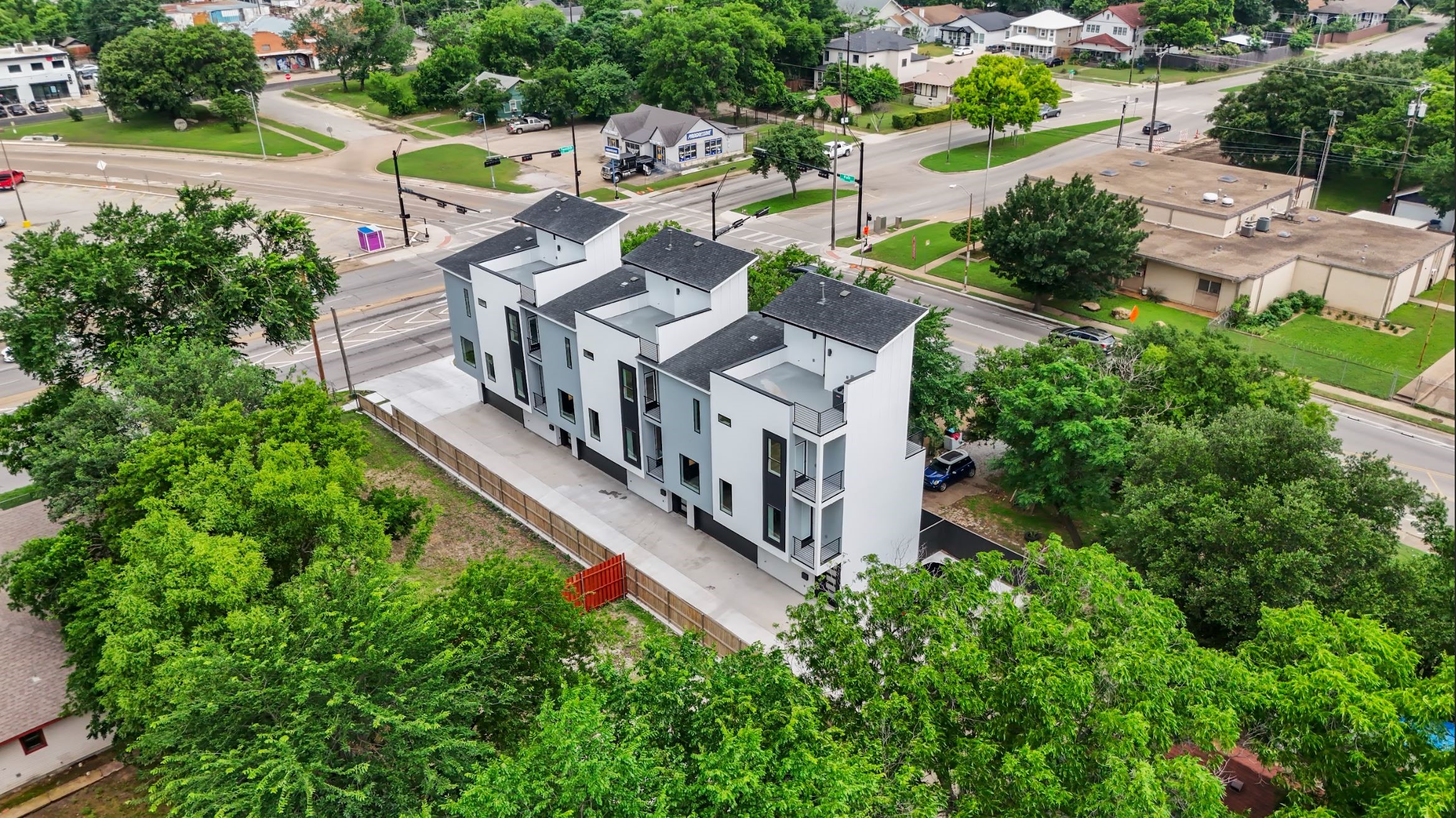 935 W 12th Street 103