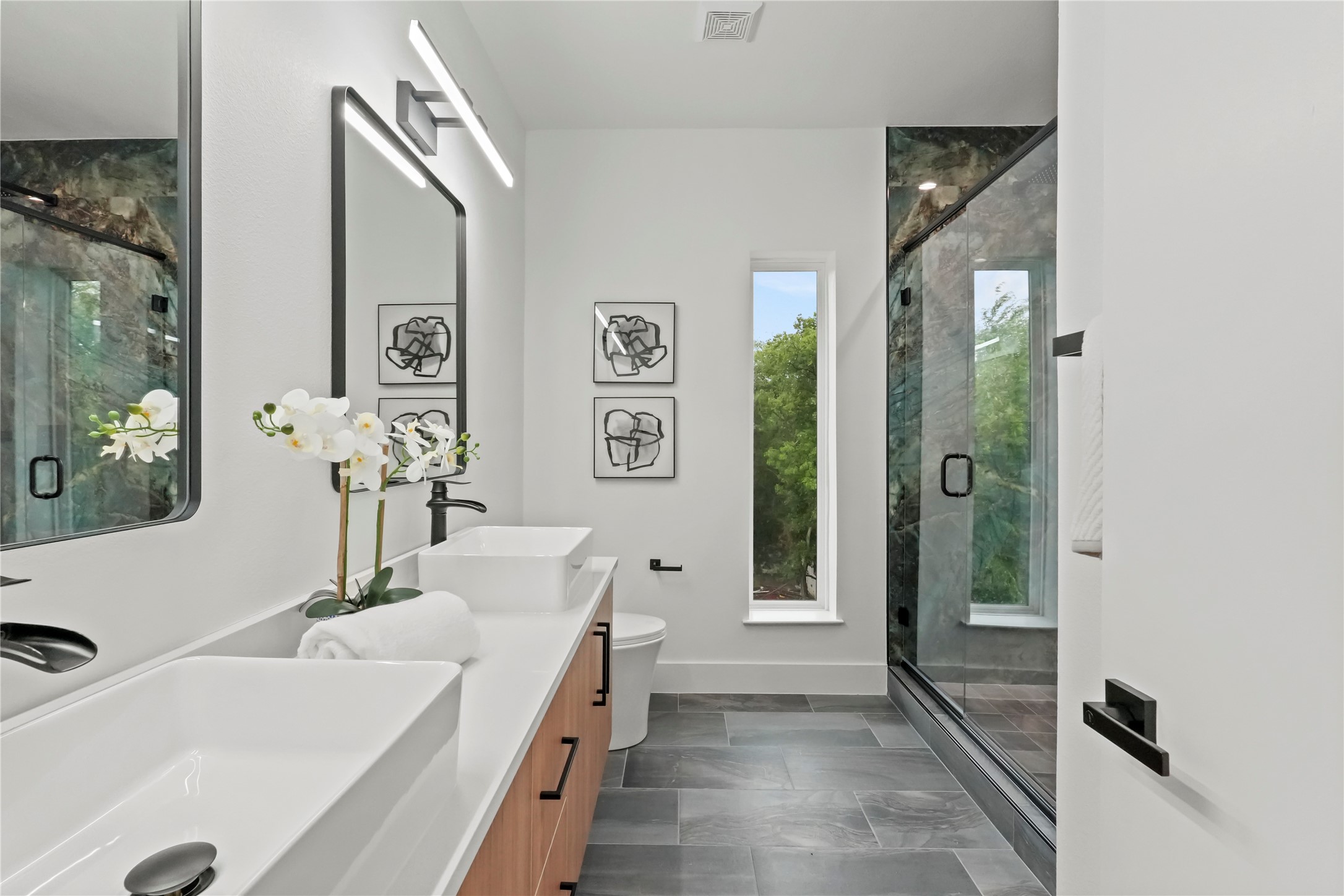 935 W 12th Street 103