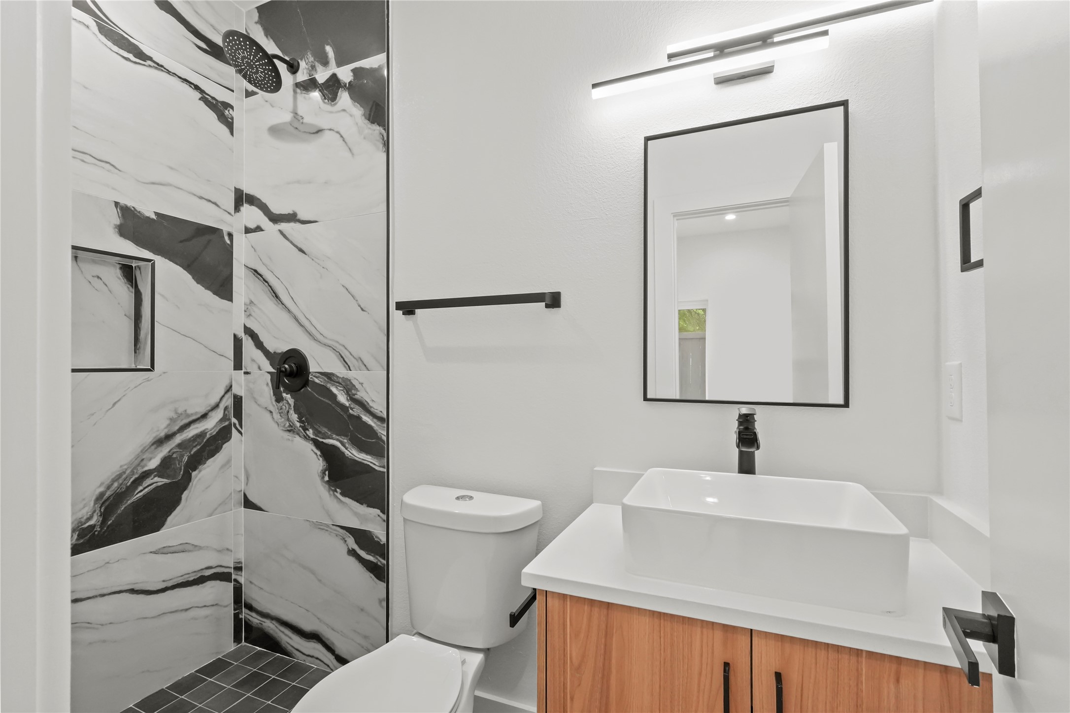 935 W 12th Street 103