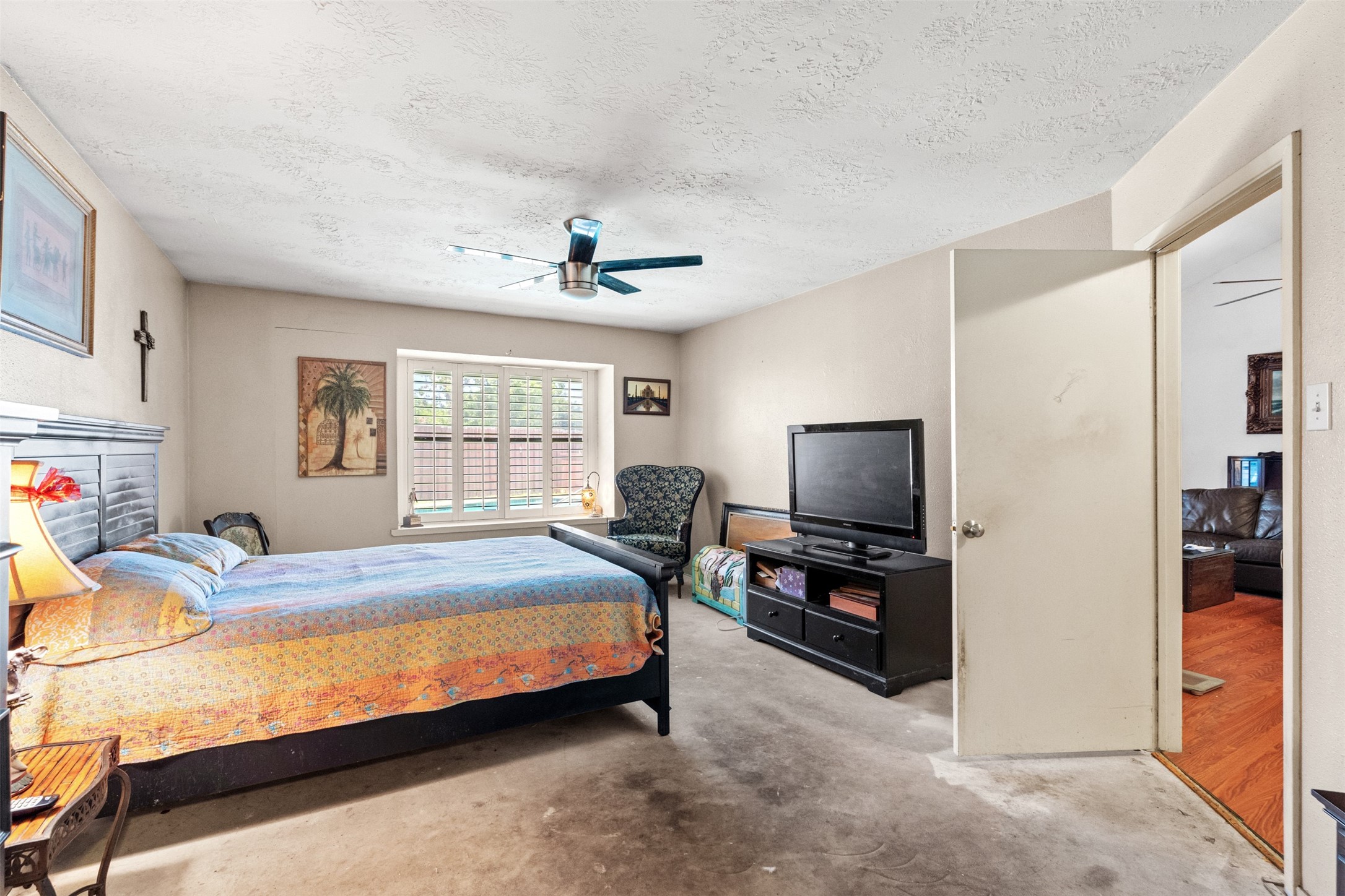 725 Roundtree Drive