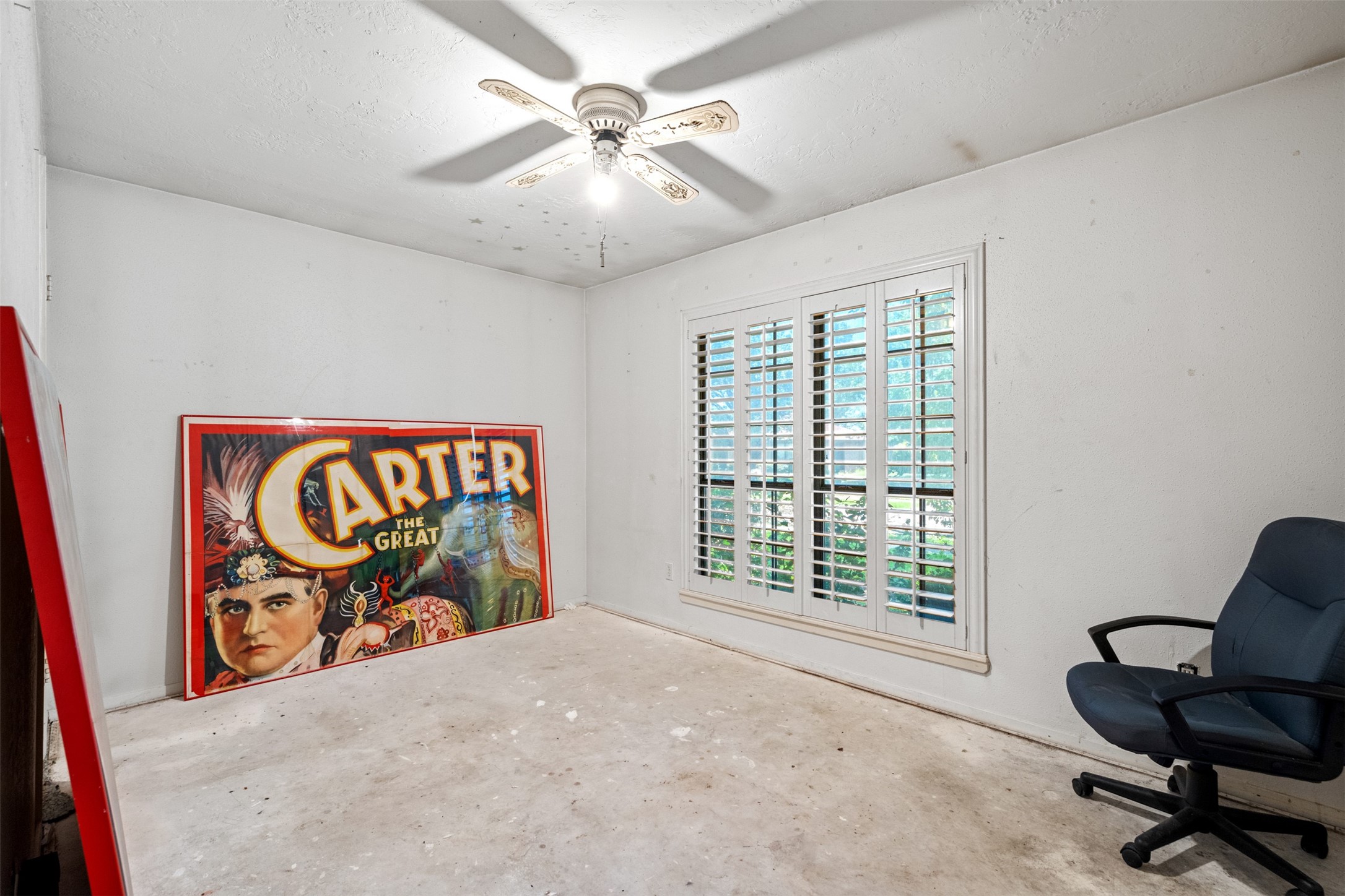 725 Roundtree Drive