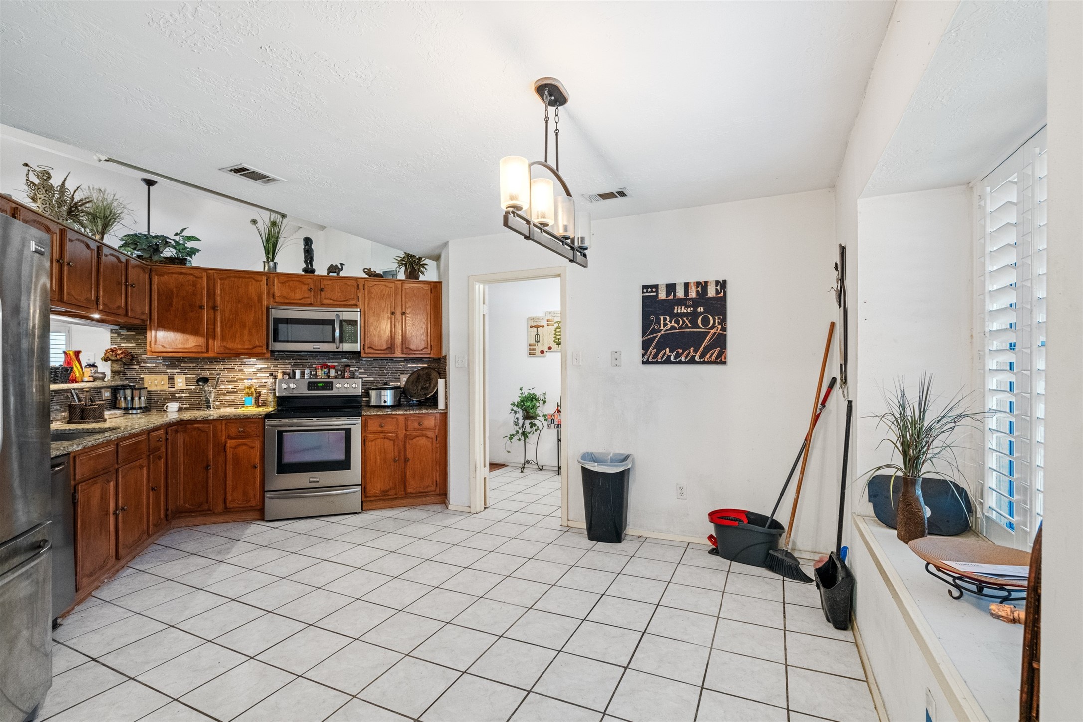 725 Roundtree Drive