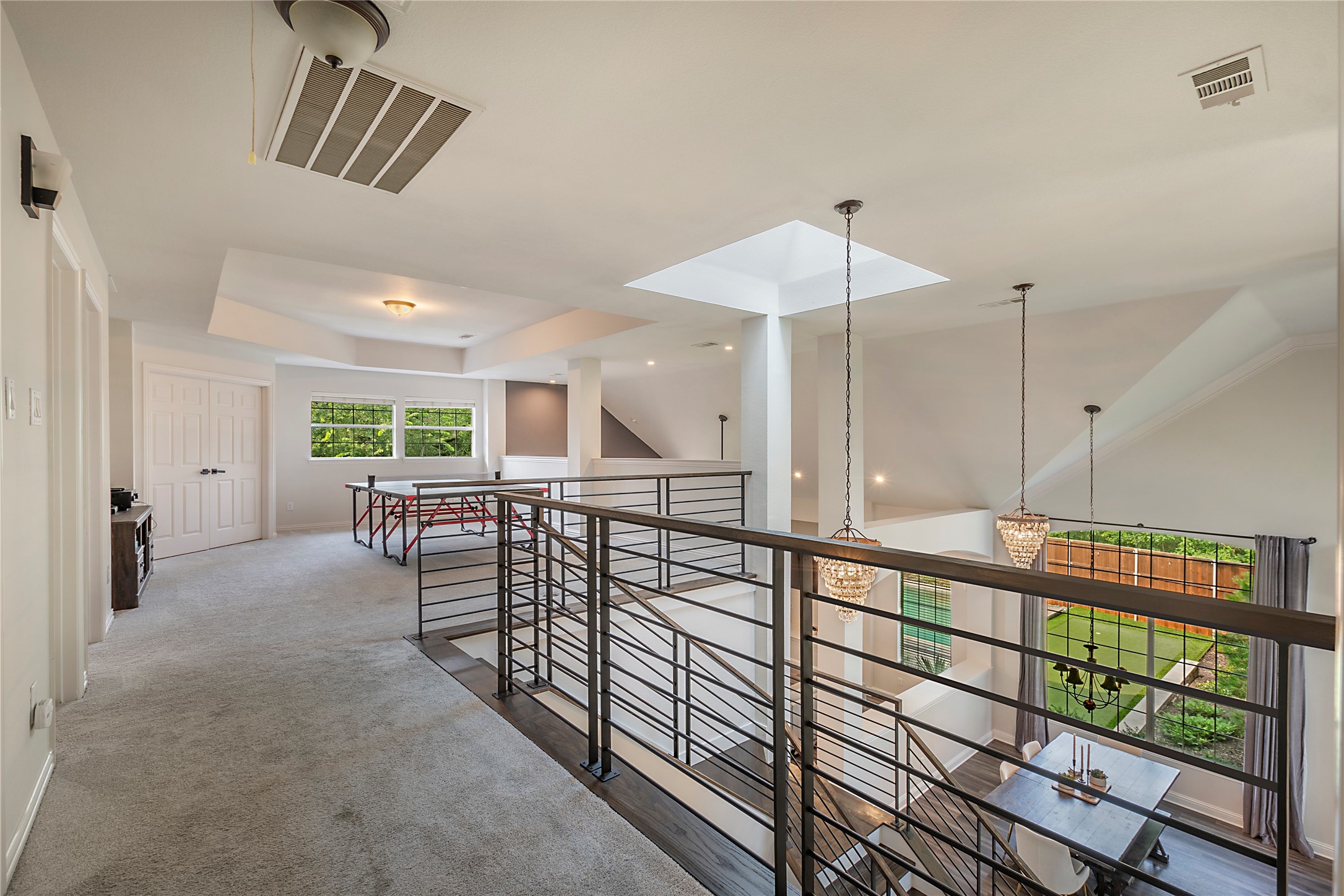 1100 Lamplight Way